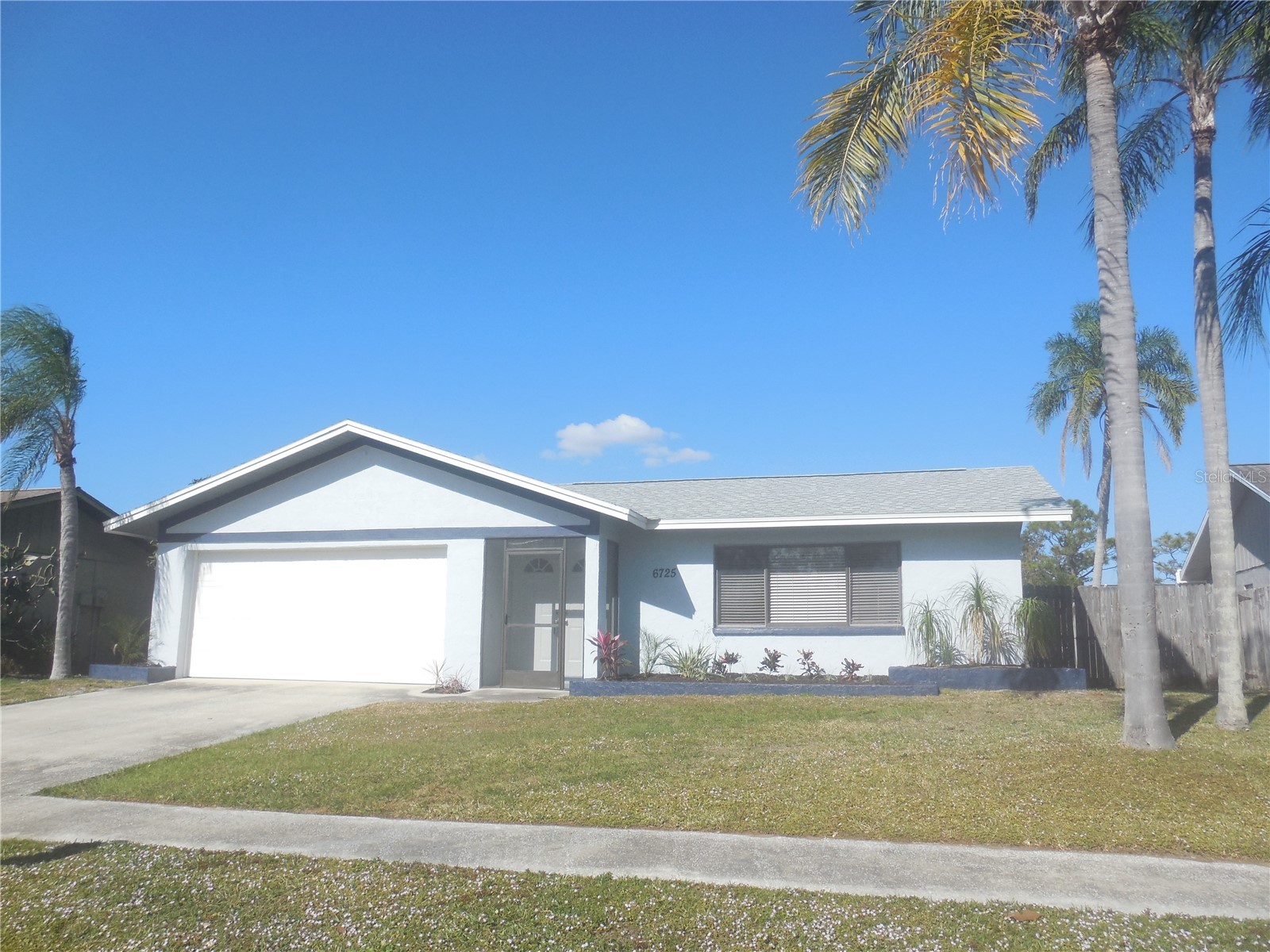 6725 Friendship Drive Sarasota FL 34241 A4676054 image1