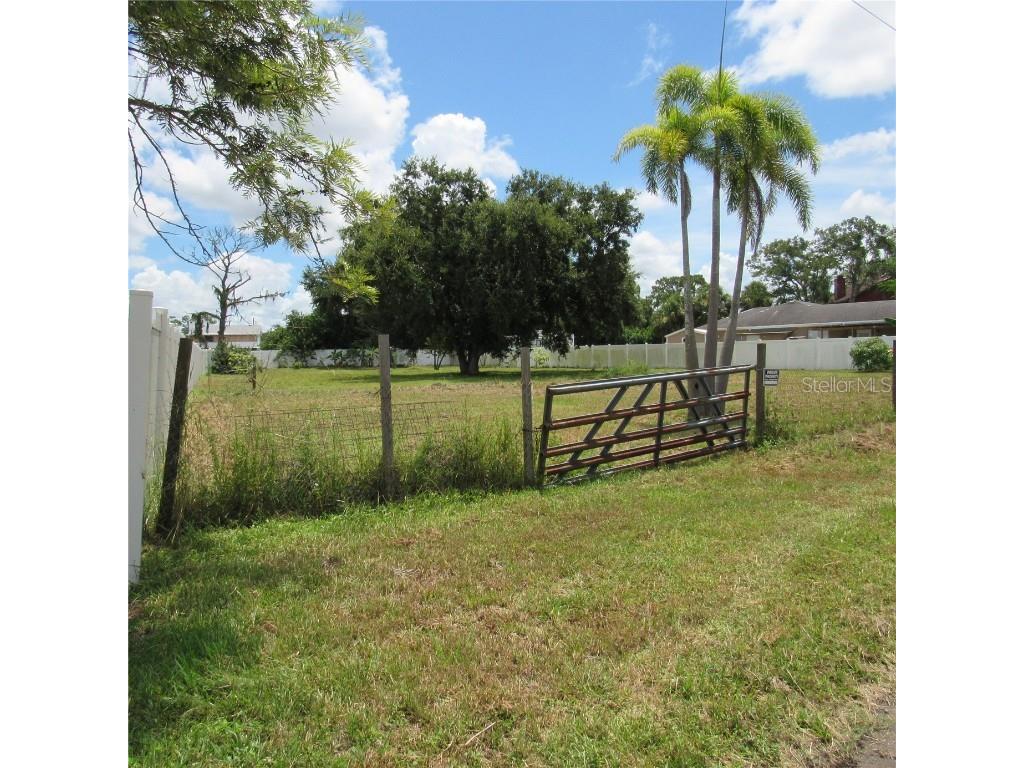 6725 Quonset Road Bradenton FL 34203 A4661467 image1