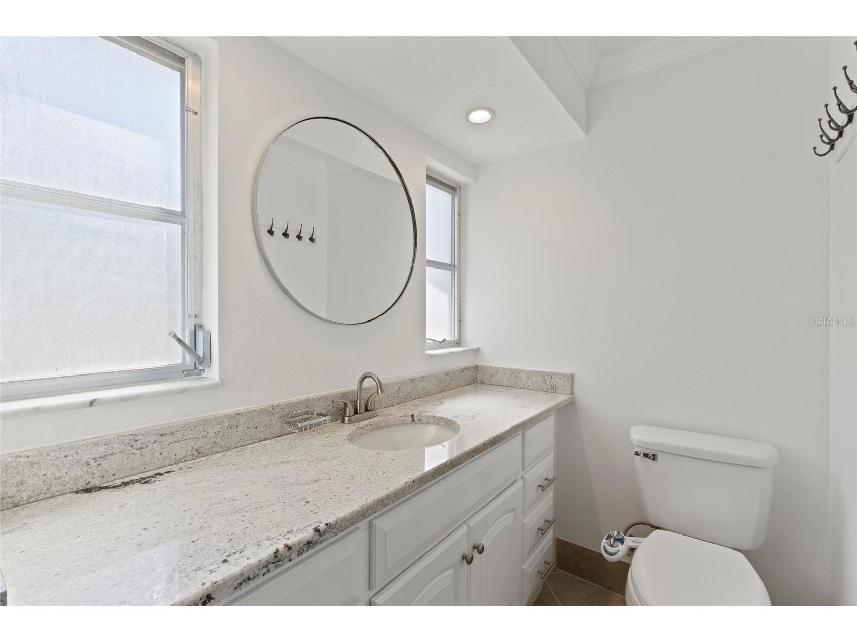 6725 Roxbury Drive Sarasota FL 34231 A4682016 image10