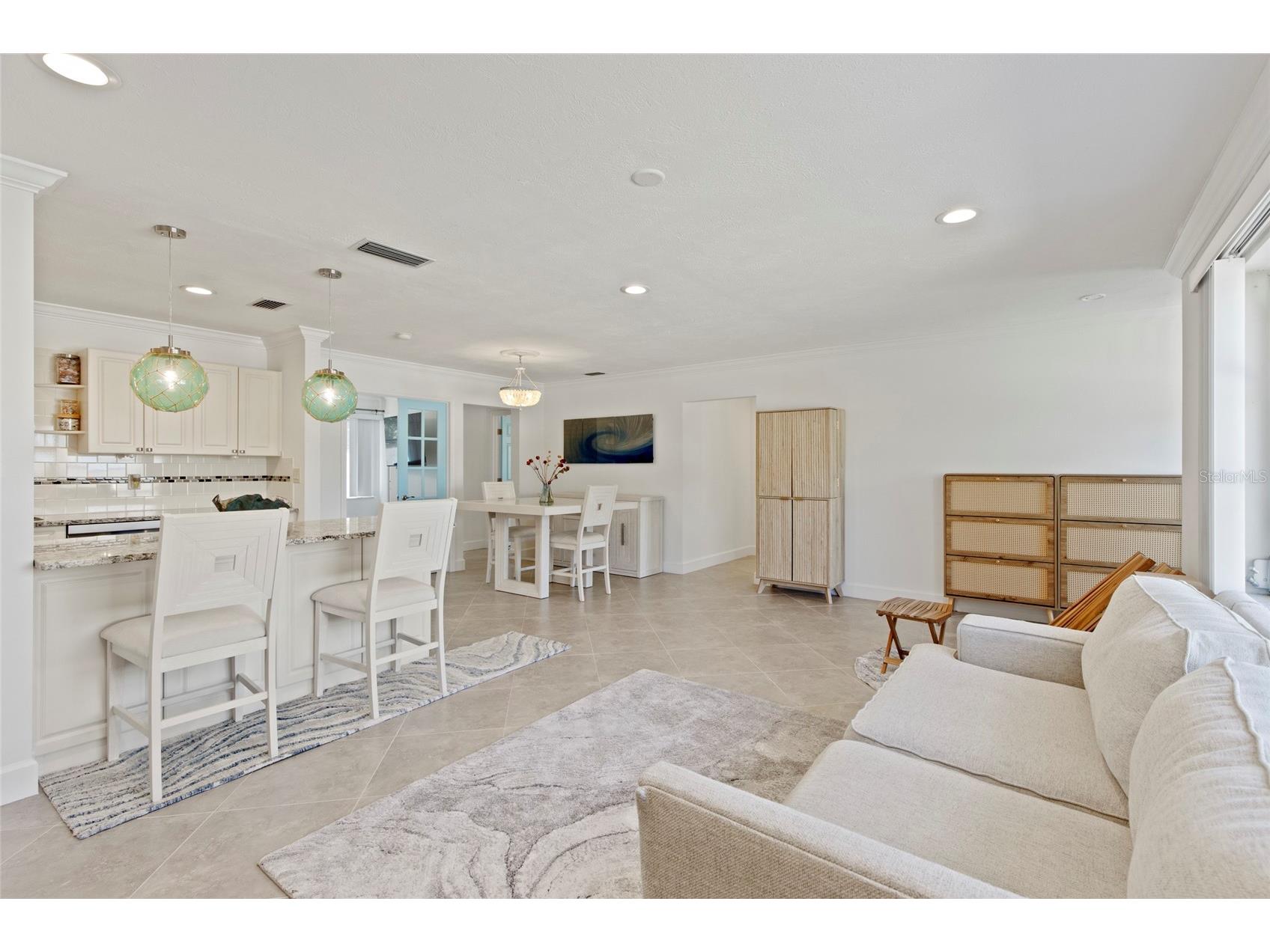 6725 Roxbury Drive Sarasota FL 34231 A4682016 image4