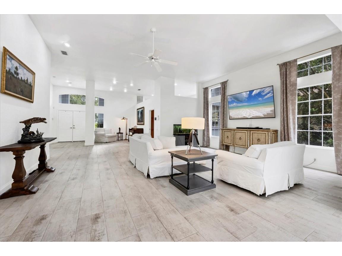 6725 Virginia Crossing University Park FL 34201 A4664532 image15