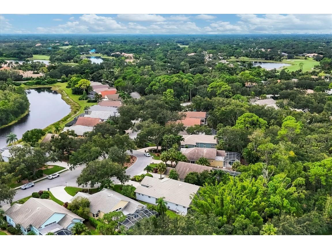 6725 Virginia Crossing University Park FL 34201 A4664532 image45