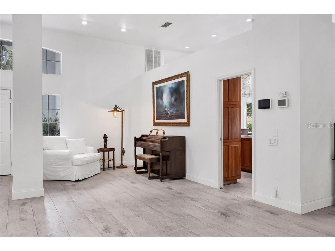 6725 Virginia Crossing University Park FL 34201 A4664532 image9