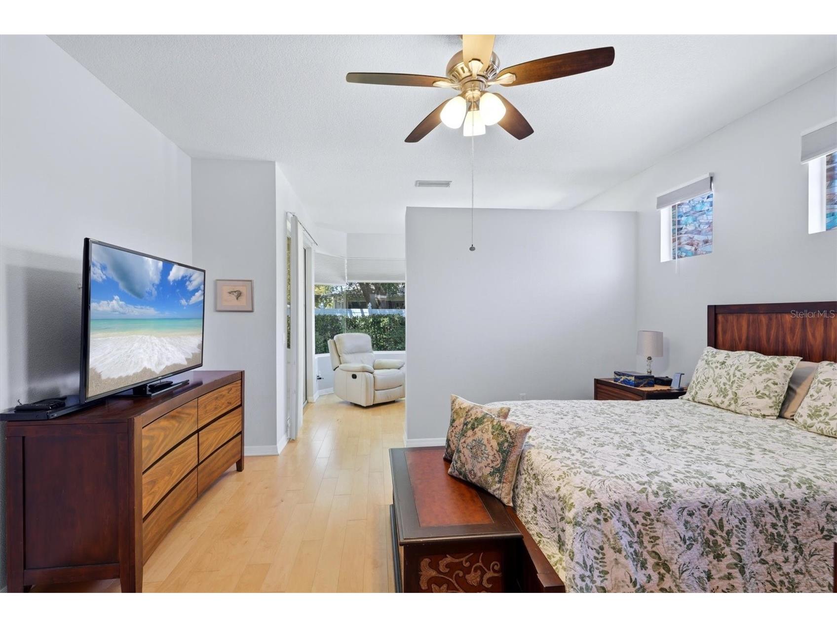 6726 W Country Club Lane Sarasota FL 34243 A4686098 image21