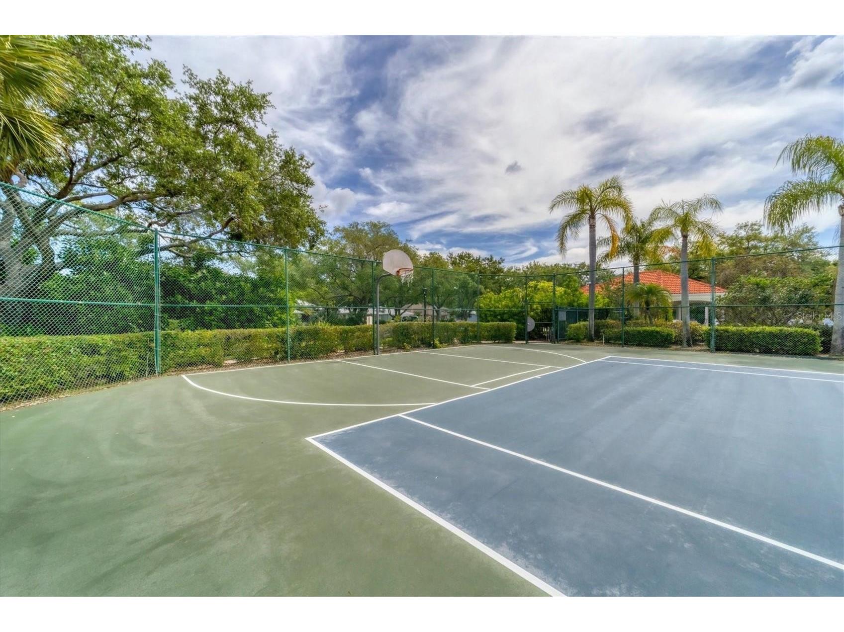 6726 W Country Club Lane Sarasota FL 34243 A4686098 image44