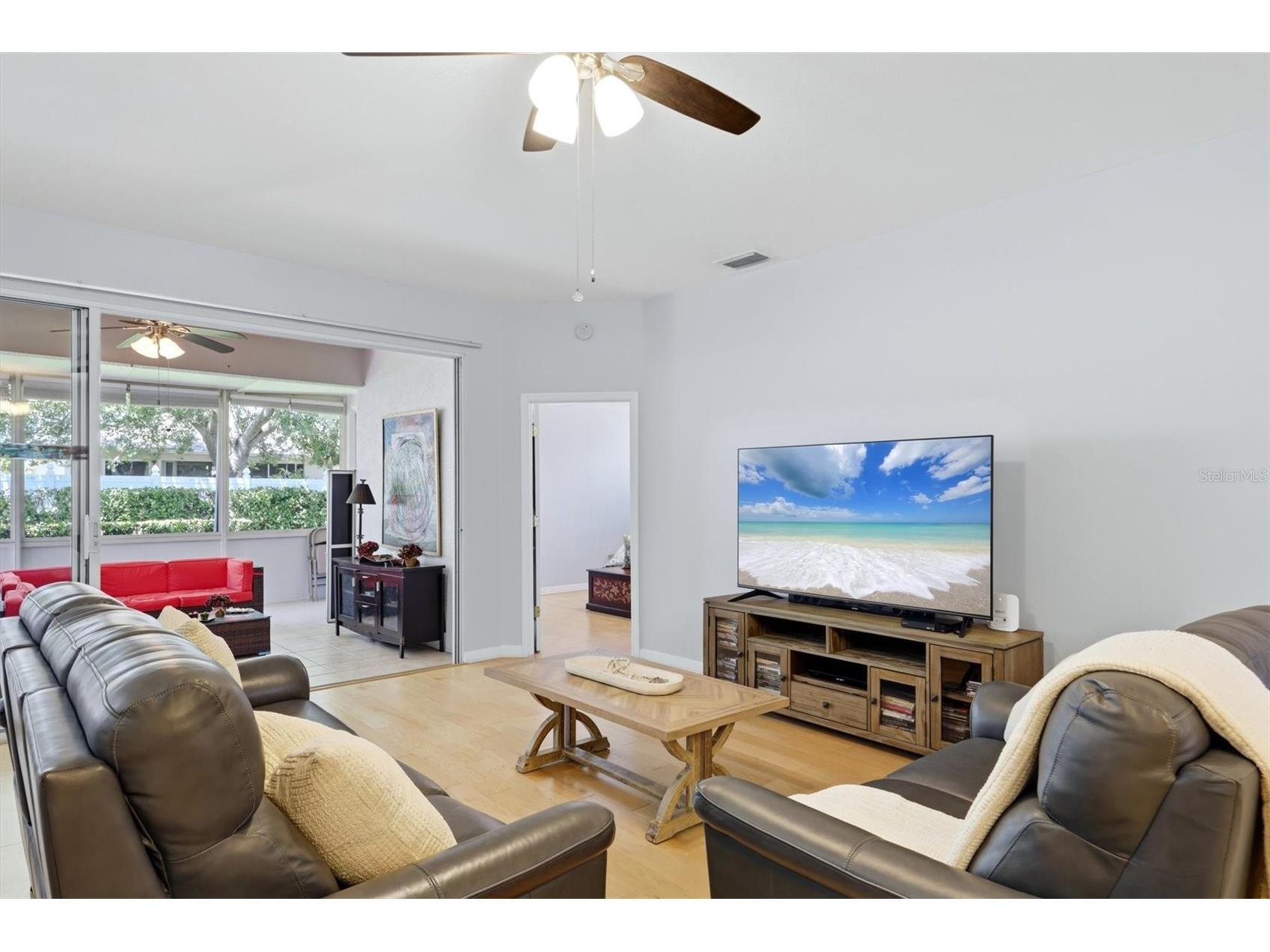 6726 W Country Club Lane Sarasota FL 34243 A4686098 image9