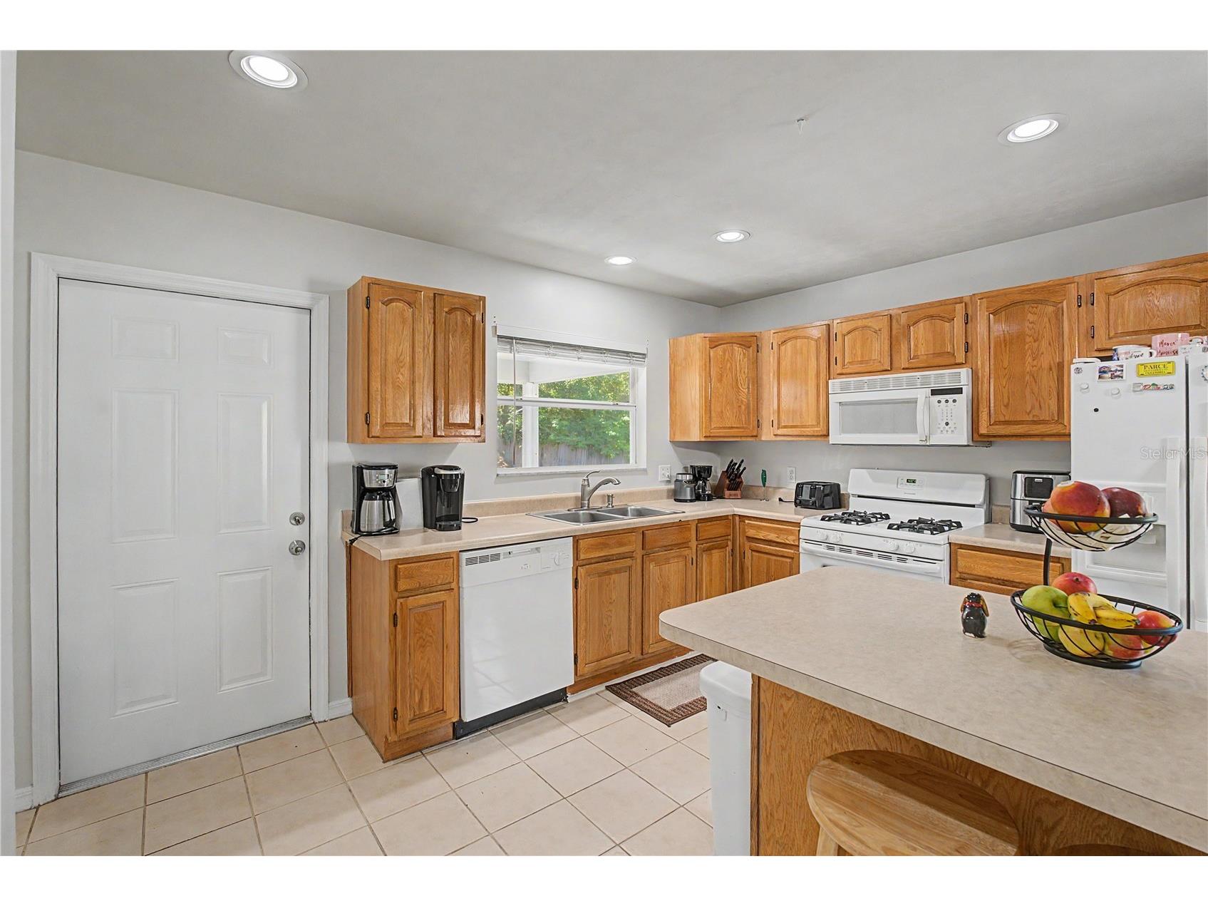 6727 NW 26 Terrace Gainesville FL 32653 GC540825 image11
