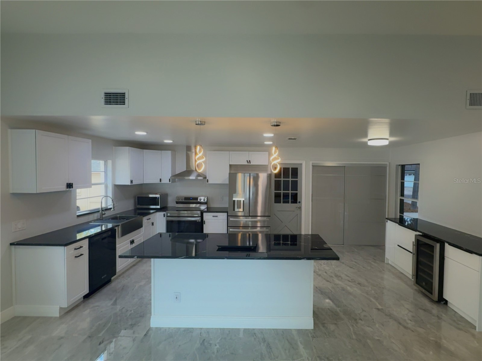 6728 Islander Lane Tampa FL 33615 TB8471138 image10