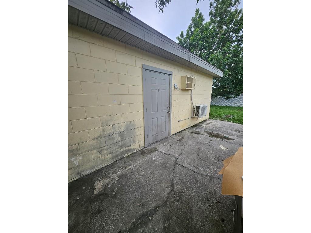 6729 Ovid Avenue Orlando FL 32809 O6337865 image2