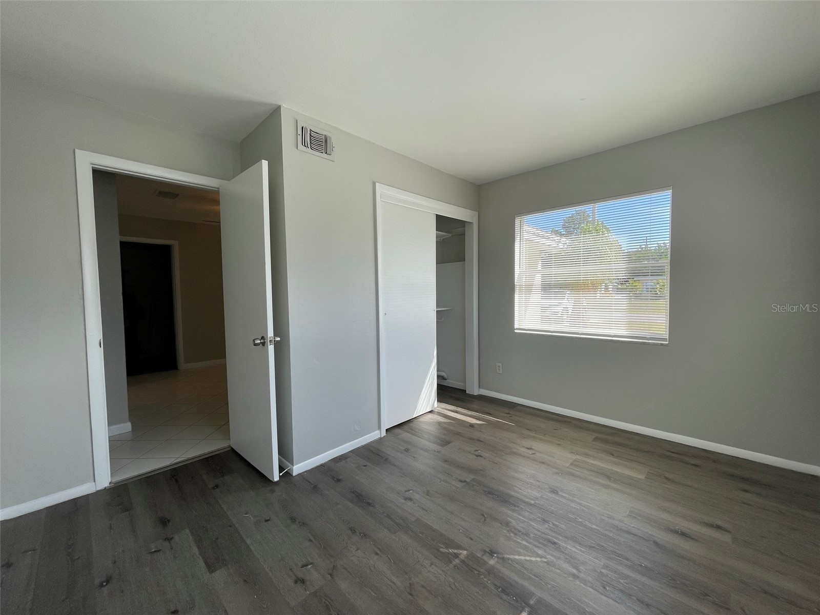 673 59th Street S Saint Petersburg FL 33707 TB8481252 image11