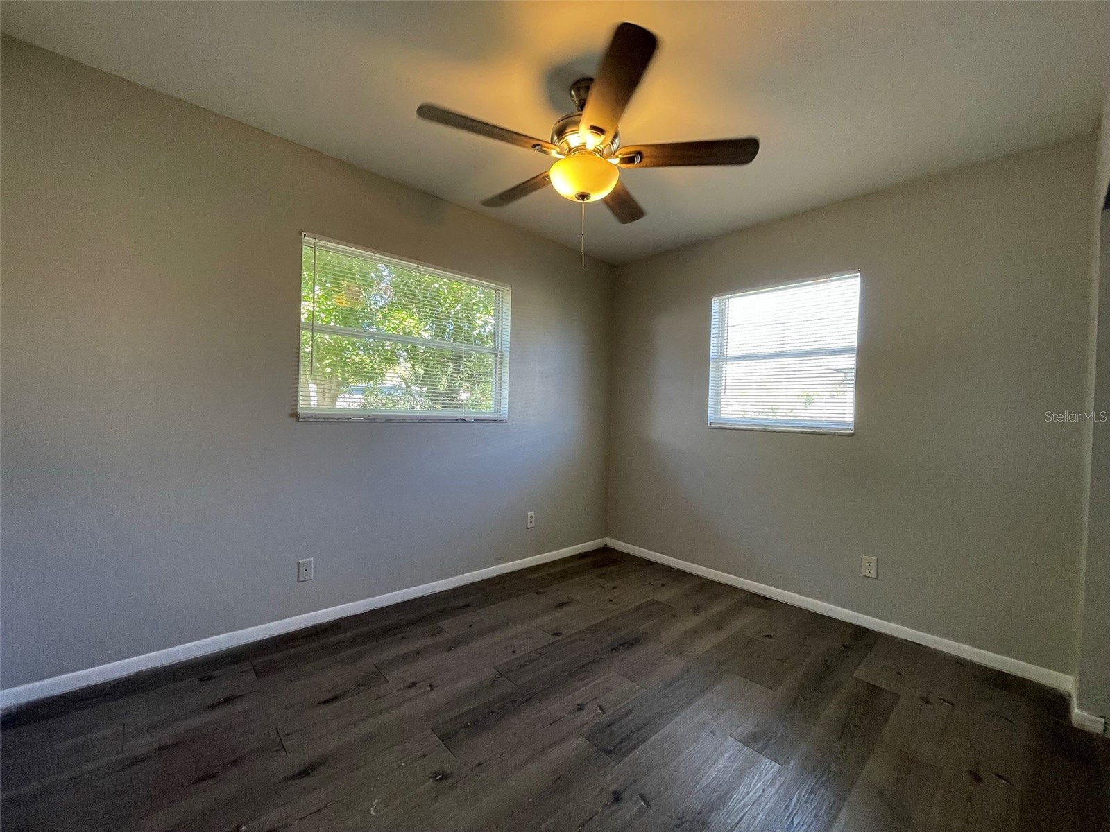 673 59th Street S Saint Petersburg FL 33707 TB8481252 image15