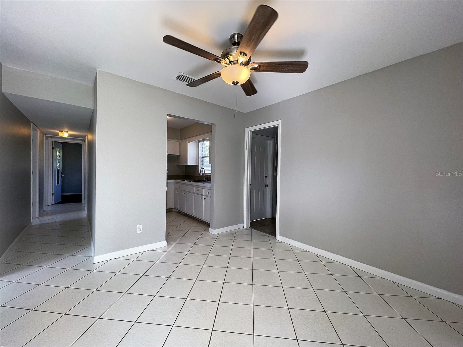 673 59th Street S Saint Petersburg FL 33707 TB8481252 image2