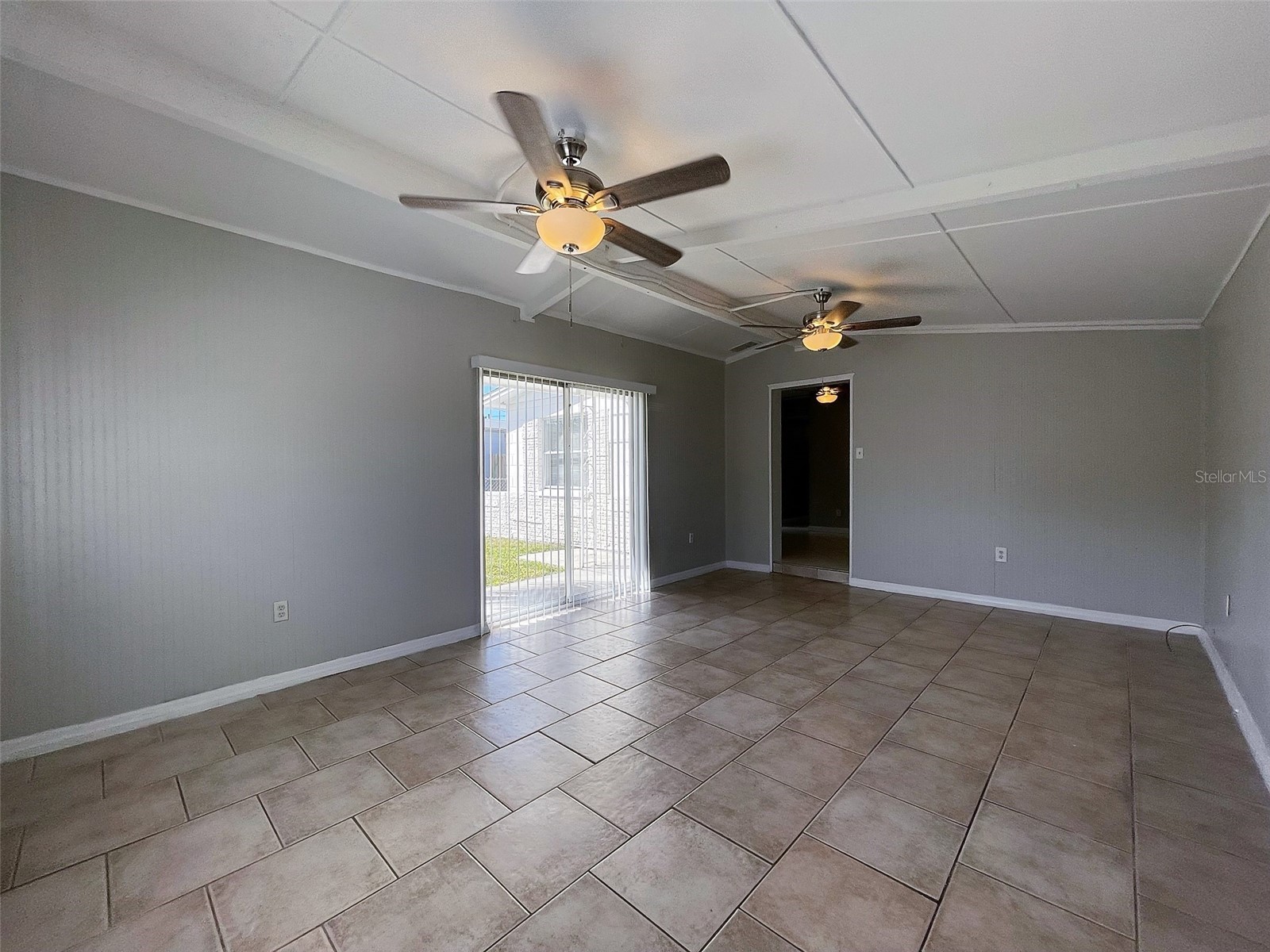 673 59th Street S Saint Petersburg FL 33707 TB8481252 image5