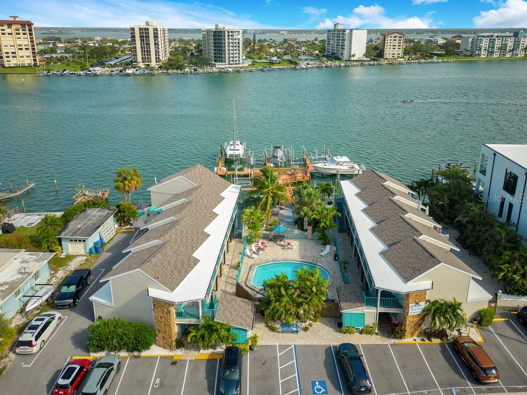 673 Bay Esplanade #201 Clearwater FL 33767 - MANDALAY CHANNEL T3447045 image1