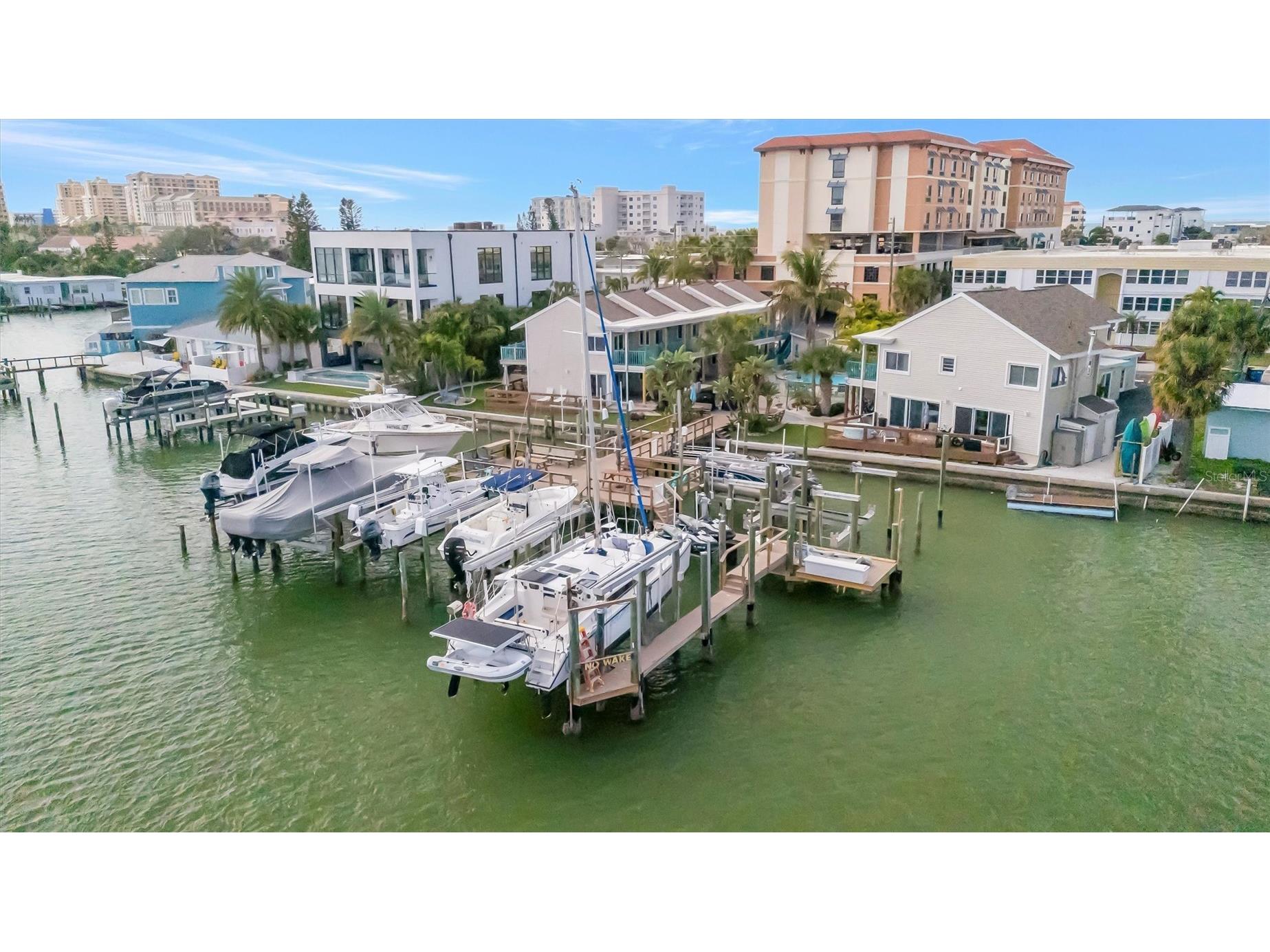 673 Bay Esplanade #204 Clearwater Beach FL 33767 - MANDALAY CHANNEL TB8464680 image5