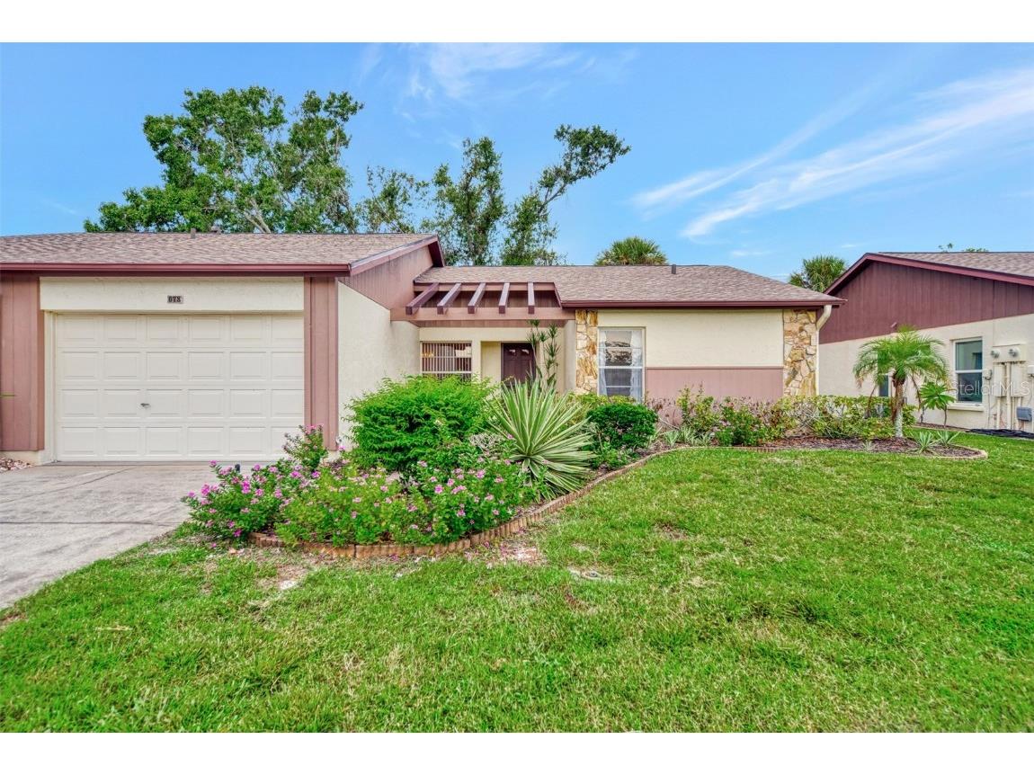 673 Foxwood Boulevard Englewood FL 34223 N6128350 image1