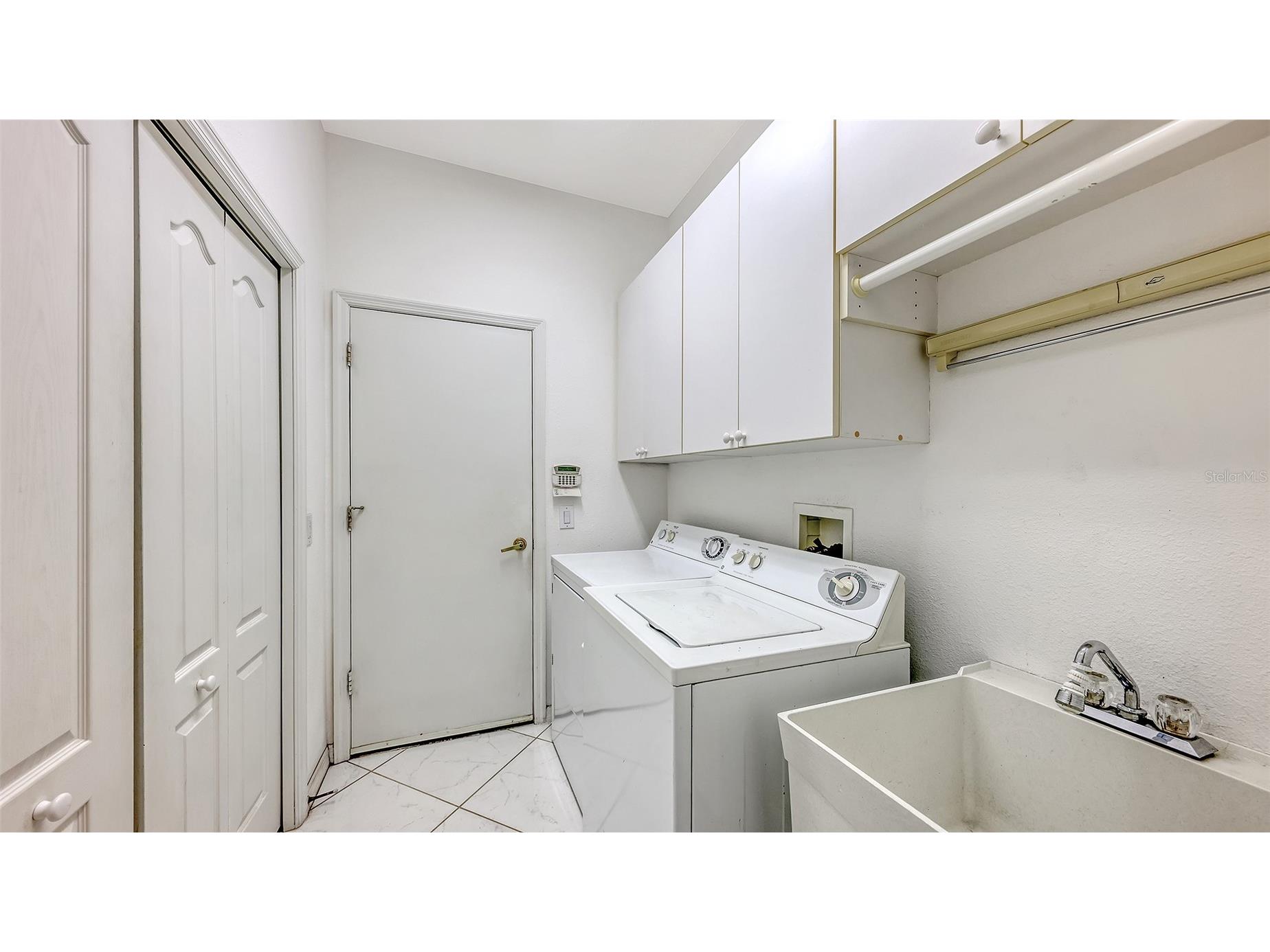 6730 W Country Club Lane Sarasota FL 34243 A4693351 image42