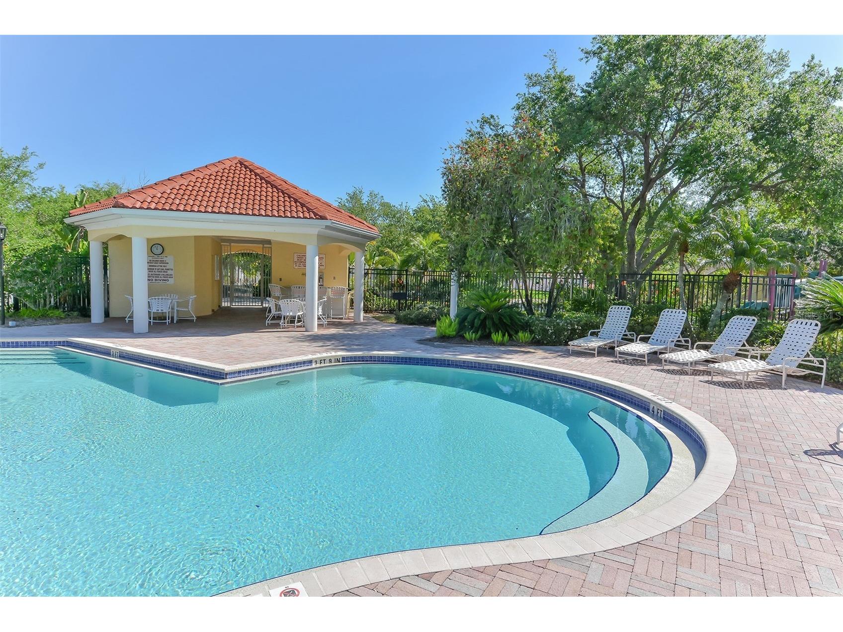 6730 W Country Club Lane Sarasota FL 34243 A4693351 image55