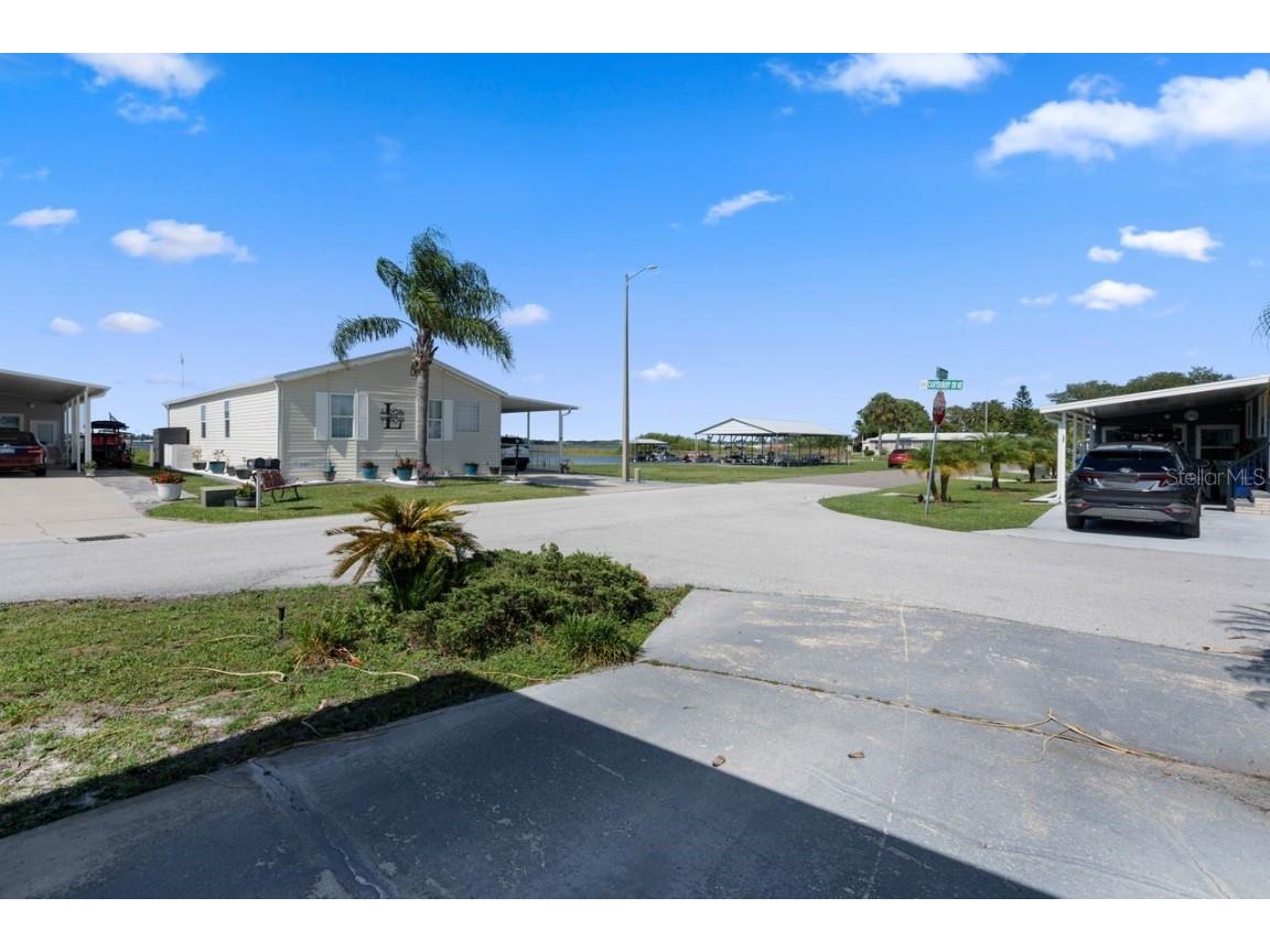 6731 Canterbury Drive NE Winter Haven FL 33881 - LAKE HENRY L4952919 image5