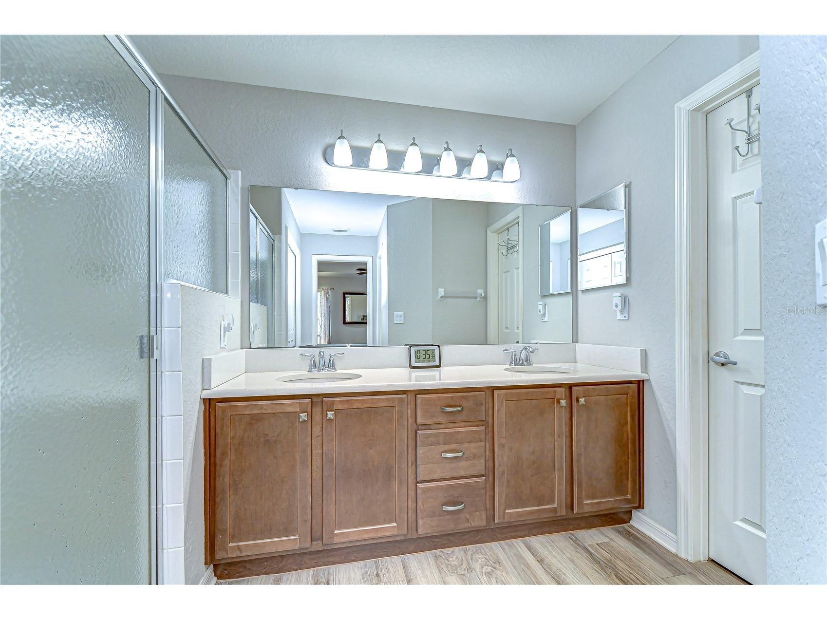 6731 Castle Green Place Zephyrhills FL 33541 TB8524946 image27