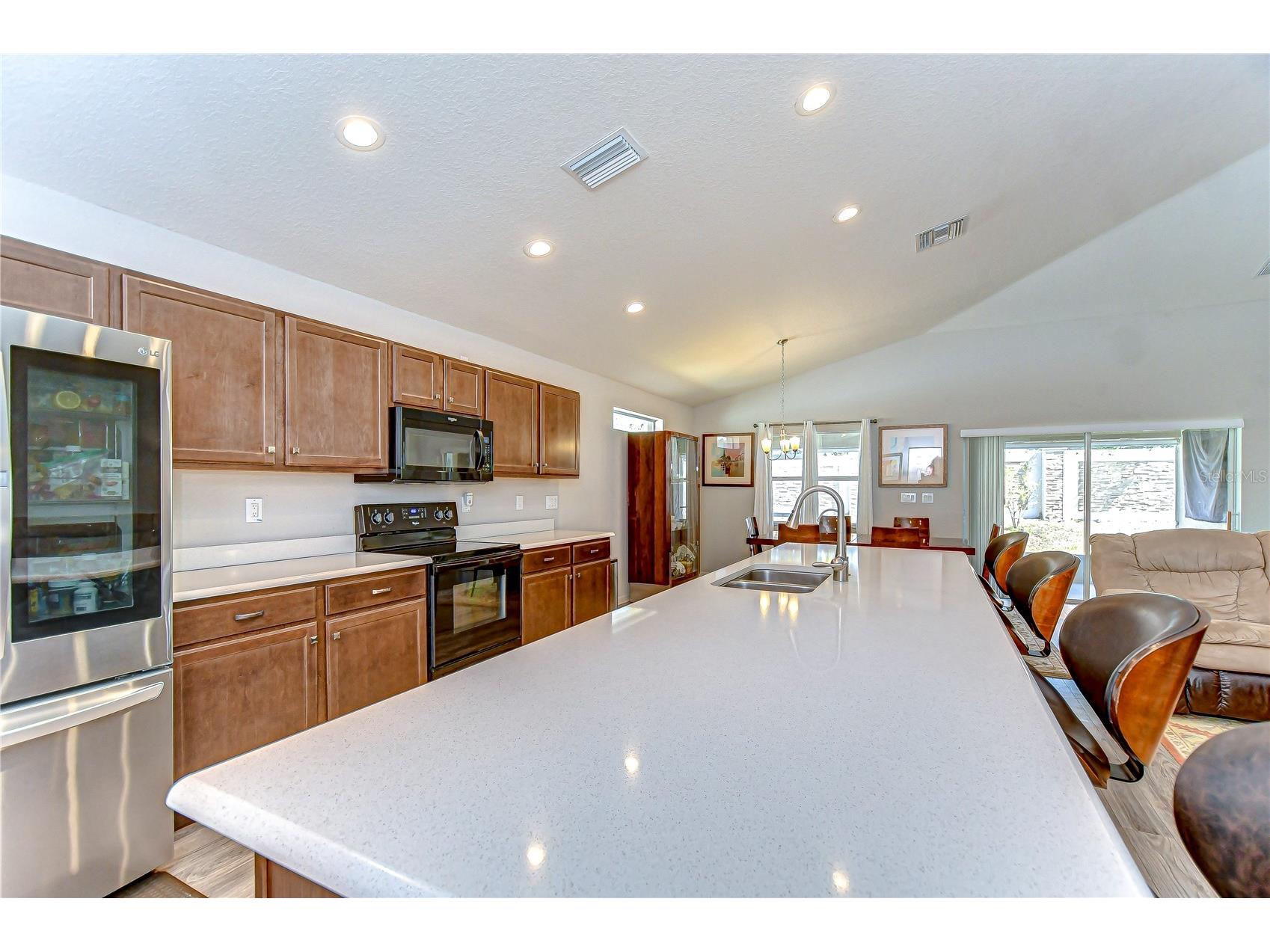 6731 Castle Green Place Zephyrhills FL 33541 TB8524946 image8