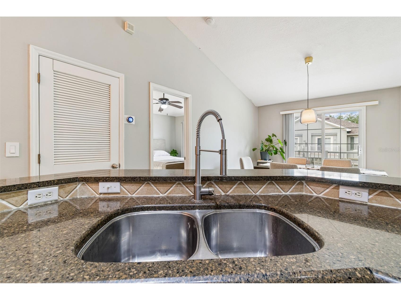 6734 Breezy Palm Drive Riverview FL 33578 TB8515197 image19