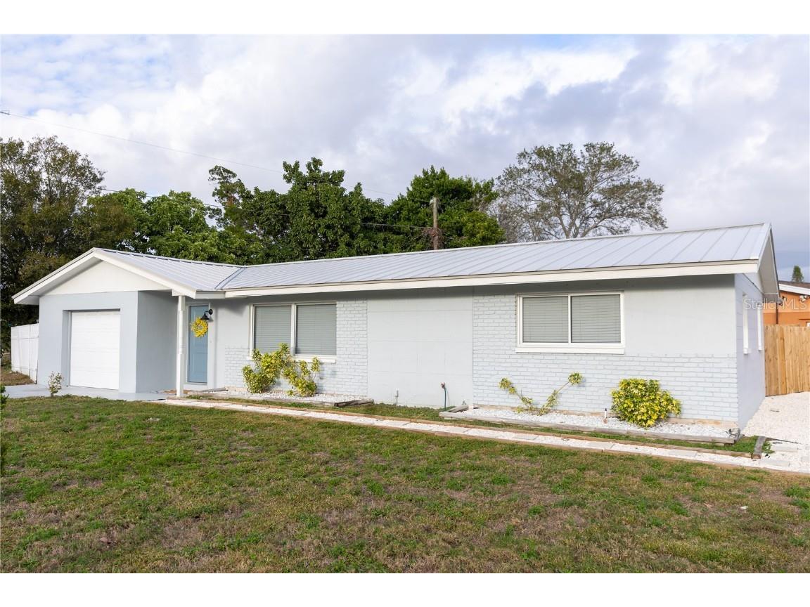 6735 113th Street Seminole FL 33772 U8245318 image1