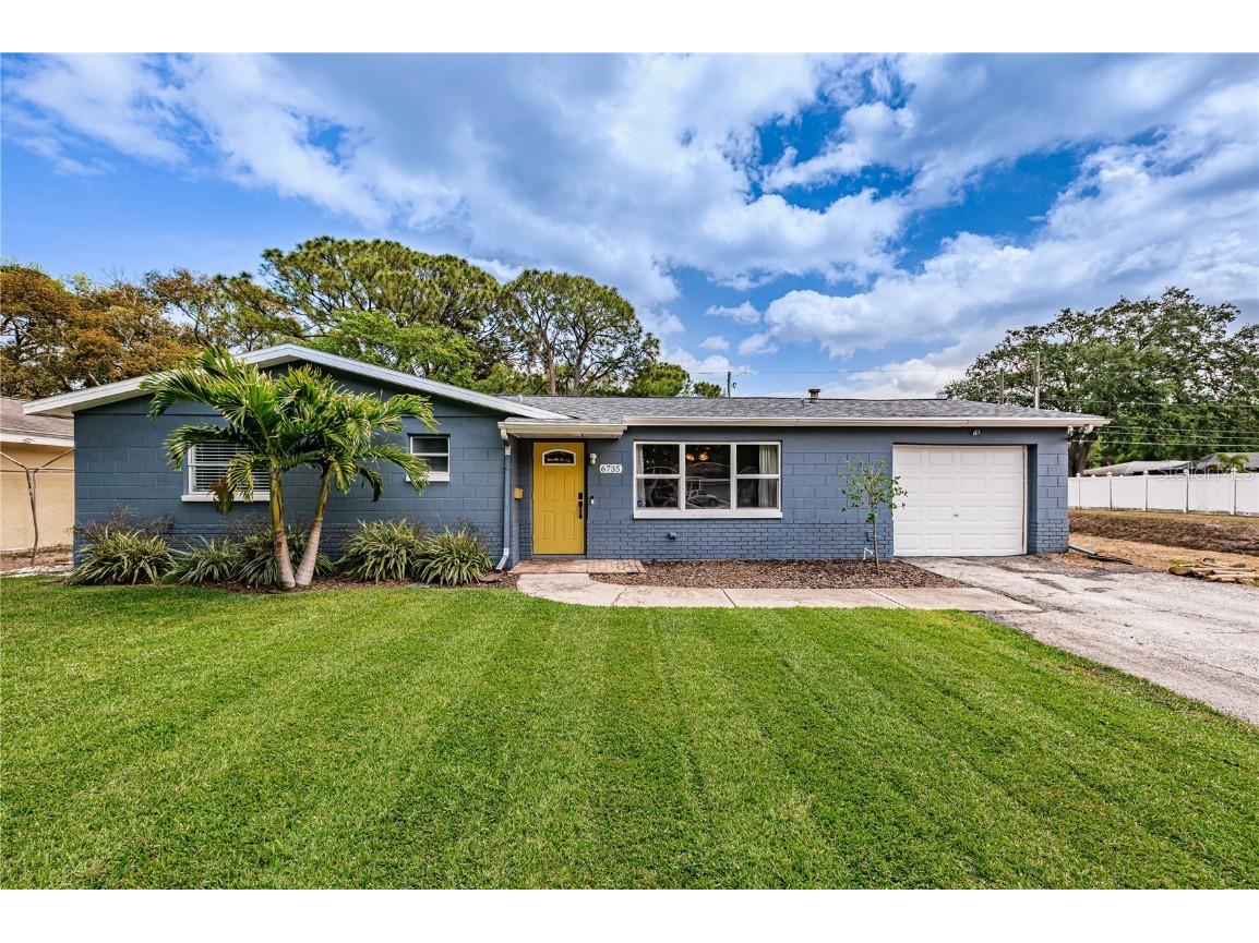 6735 22nd Street N Saint Petersburg FL 33702 U8195731 image1