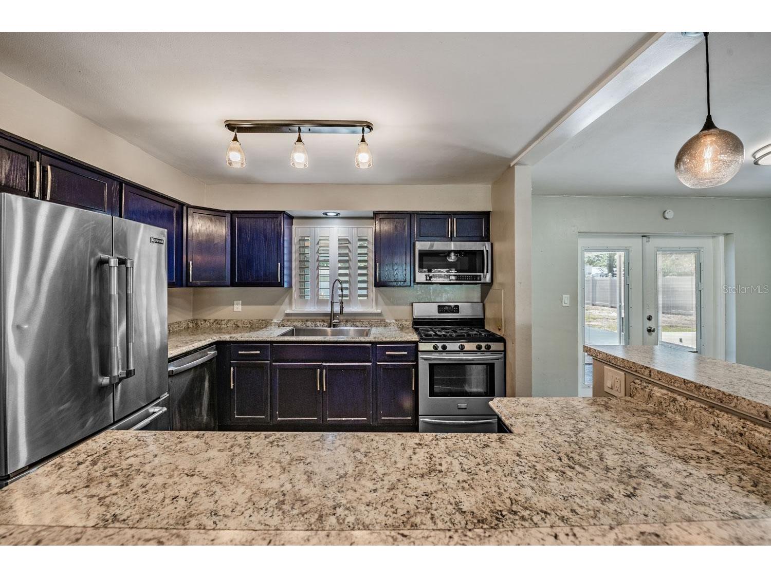 6735 23rd Street N Saint Petersburg FL 33702 TB8505461 image10