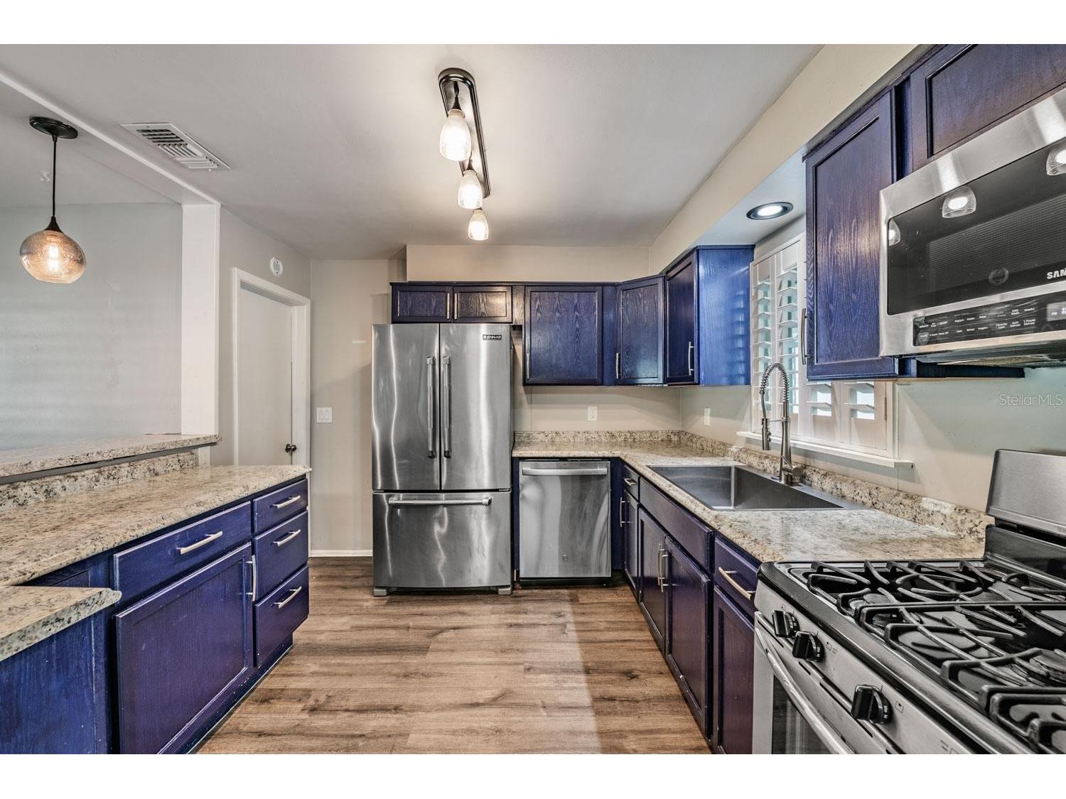 6735 23rd Street N Saint Petersburg FL 33702 TB8505461 image12