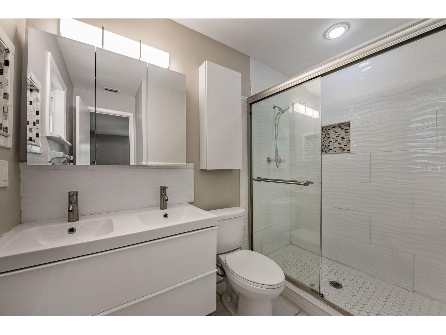 6735 23rd Street N Saint Petersburg FL 33702 TB8505461 image17