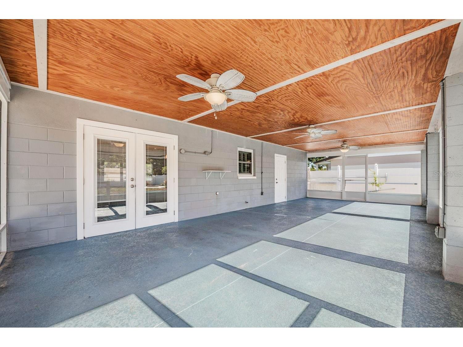 6735 23rd Street N Saint Petersburg FL 33702 TB8505461 image23