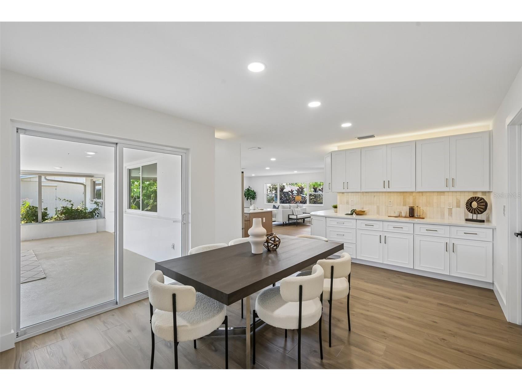 6735 Keystone Drive Sarasota FL 34231 TB8475997 image11