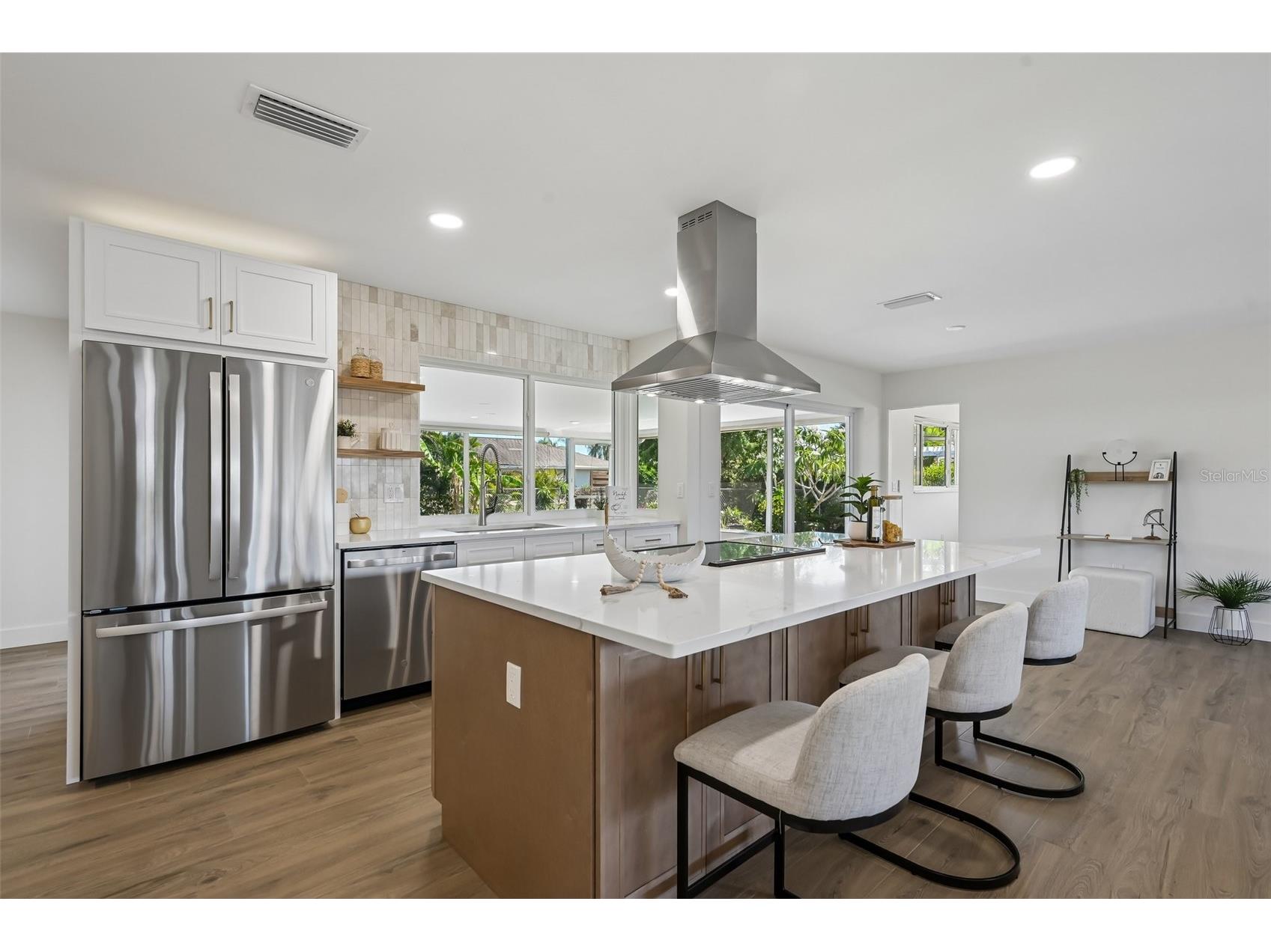 6735 Keystone Drive Sarasota FL 34231 TB8475997 image18
