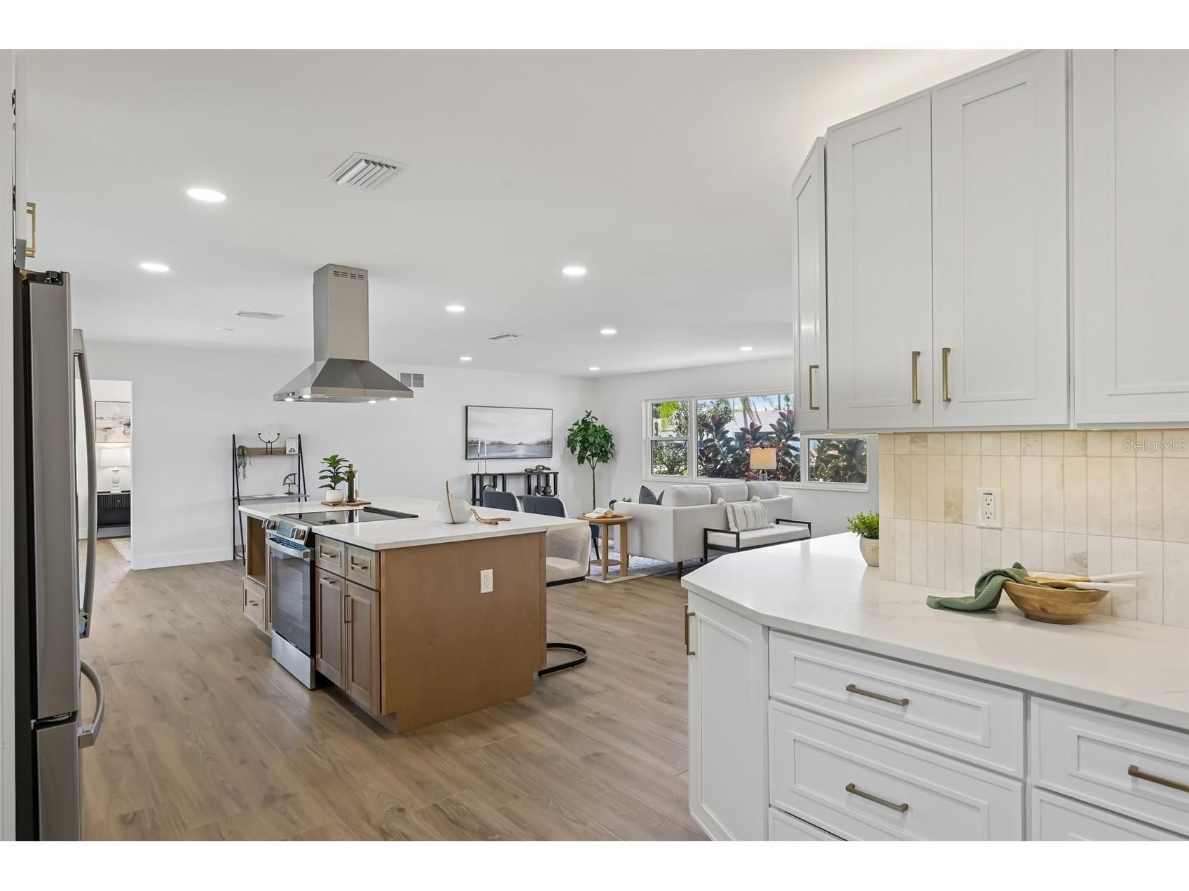 6735 Keystone Drive Sarasota FL 34231 TB8475997 image20