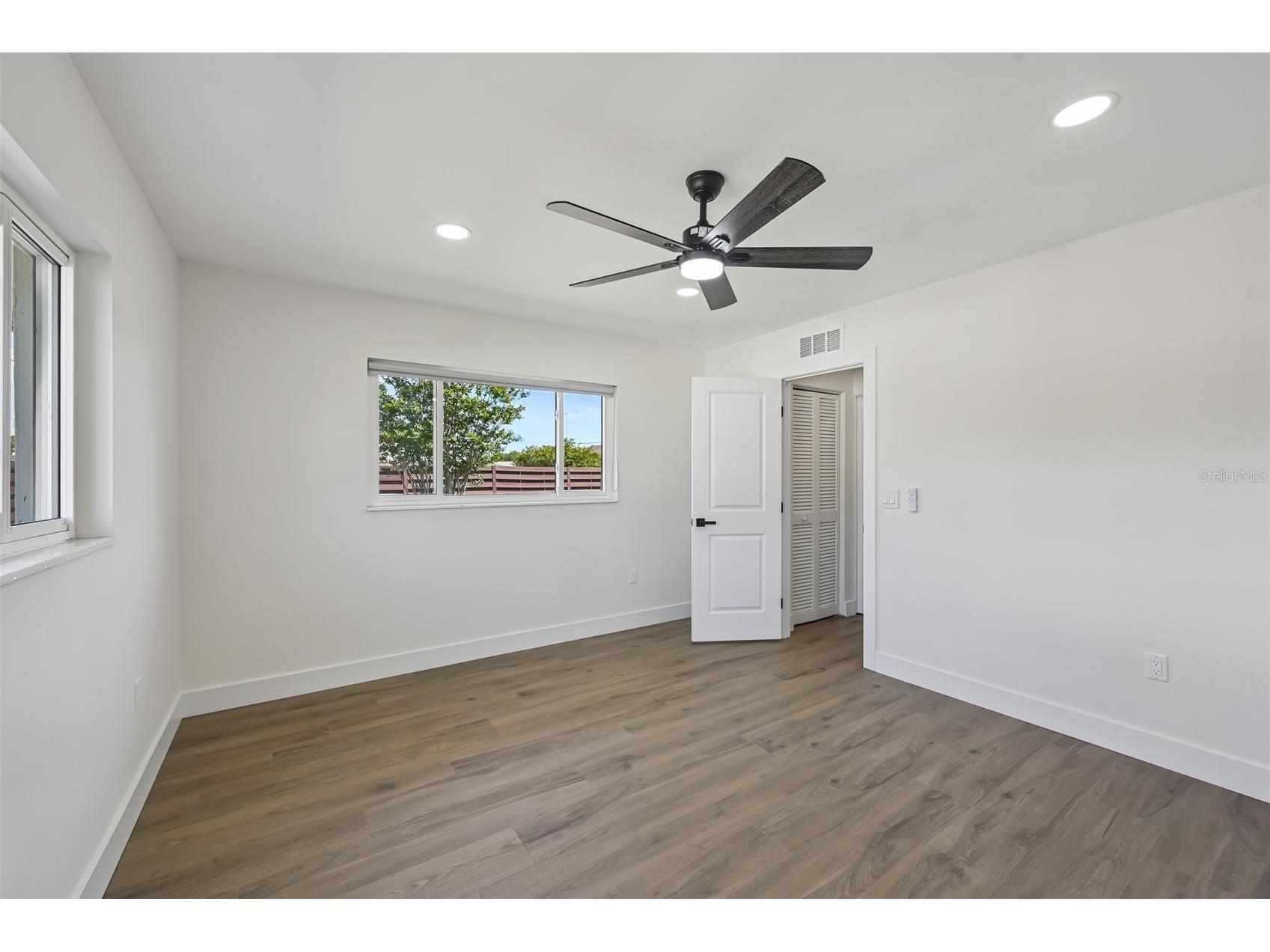 6735 Keystone Drive Sarasota FL 34231 TB8475997 image25