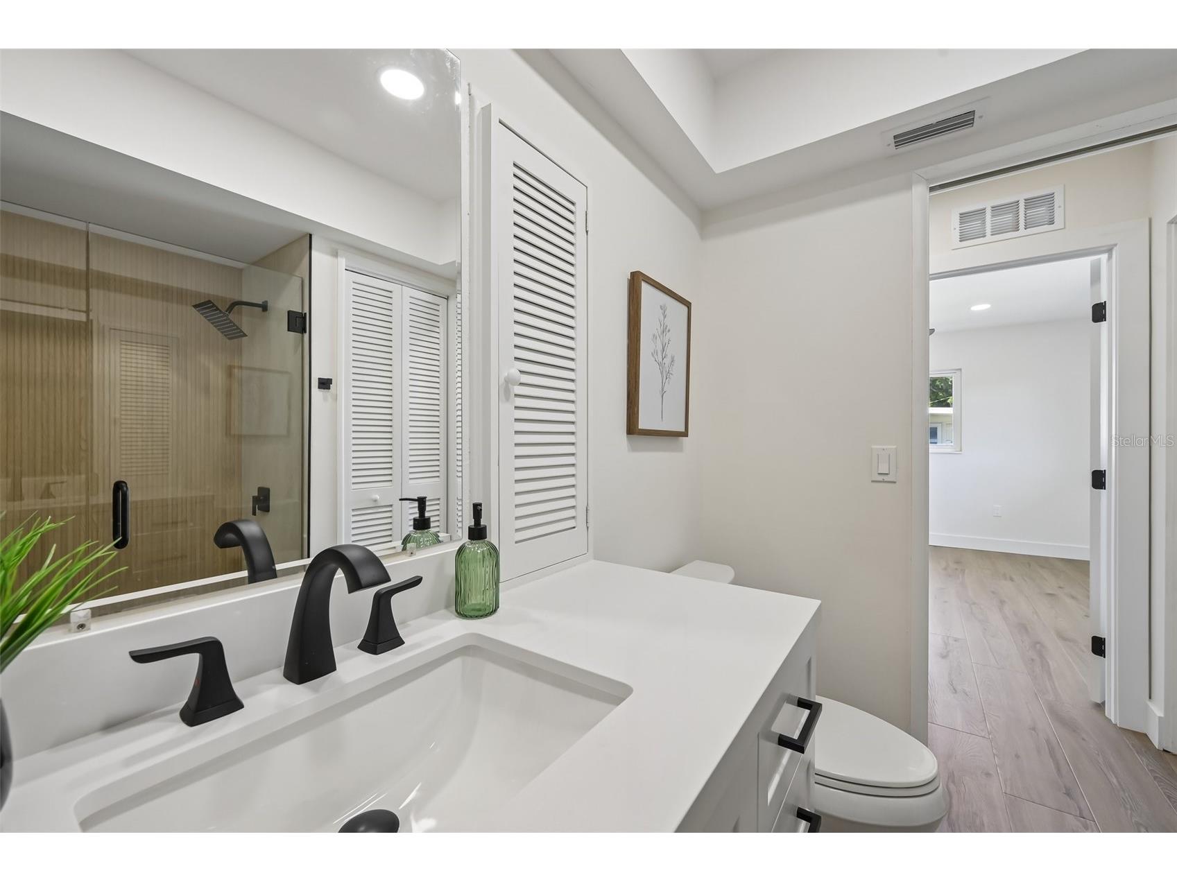 6735 Keystone Drive Sarasota FL 34231 TB8475997 image29