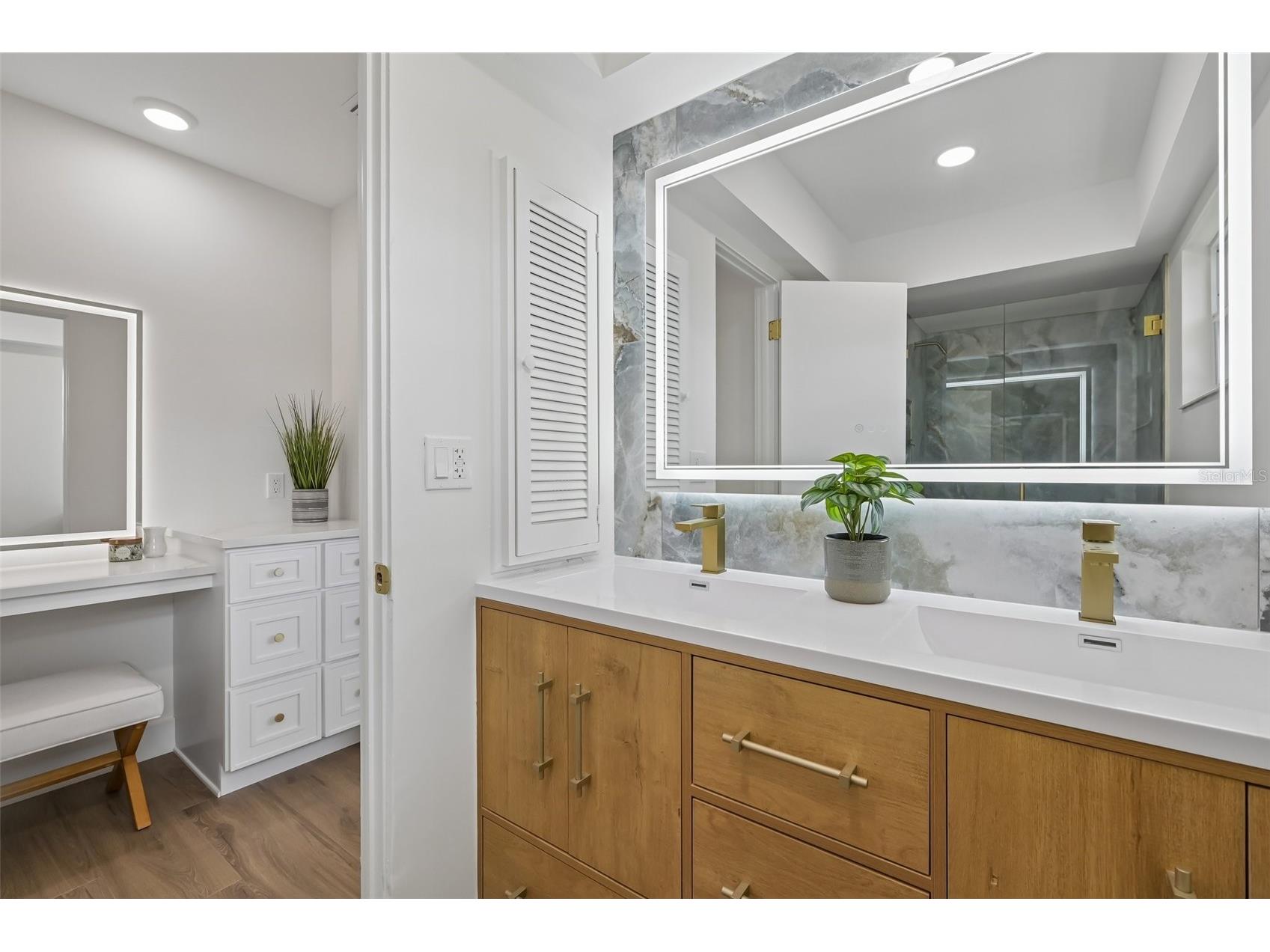 6735 Keystone Drive Sarasota FL 34231 TB8475997 image37