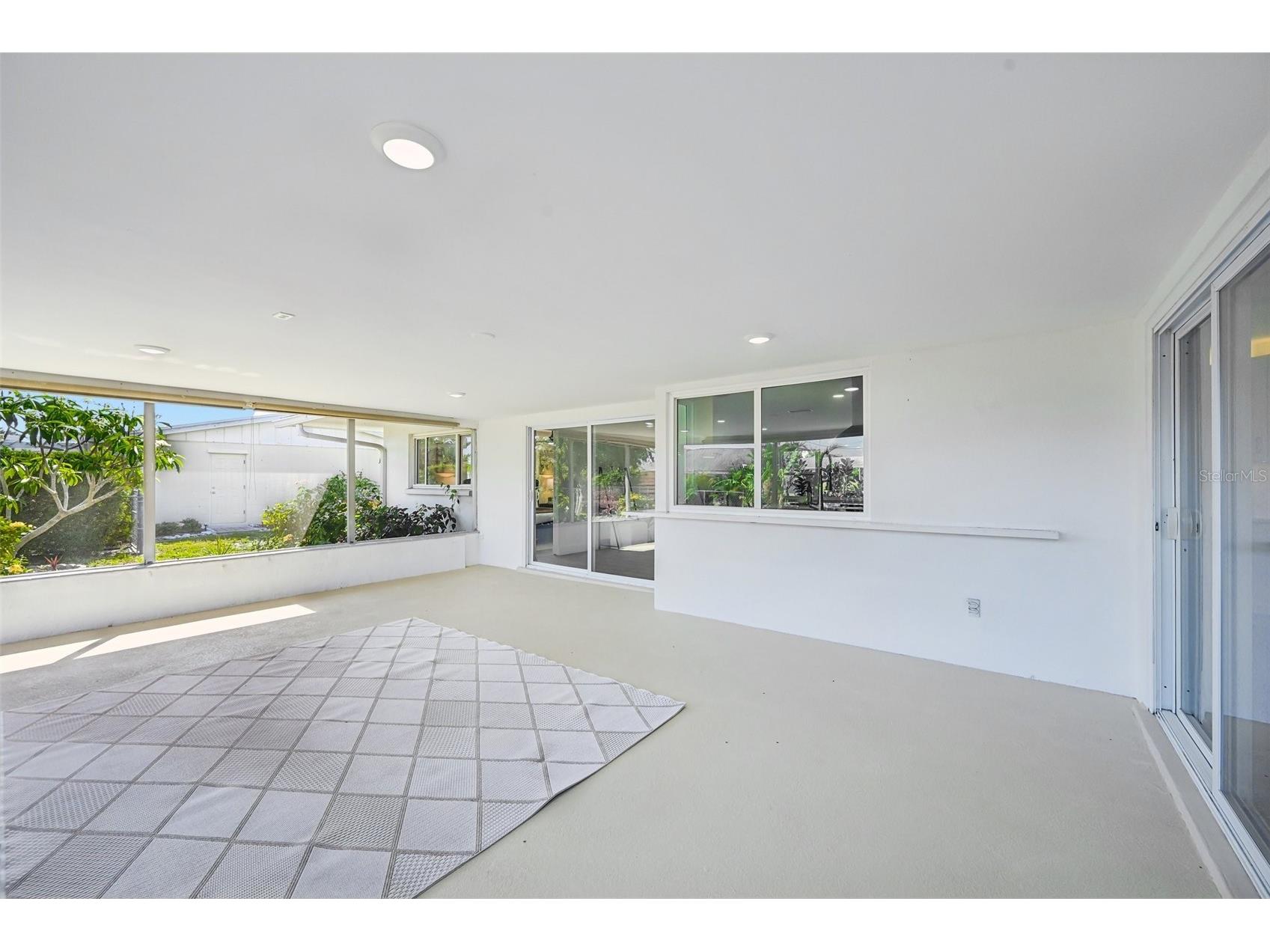 6735 Keystone Drive Sarasota FL 34231 TB8475997 image42