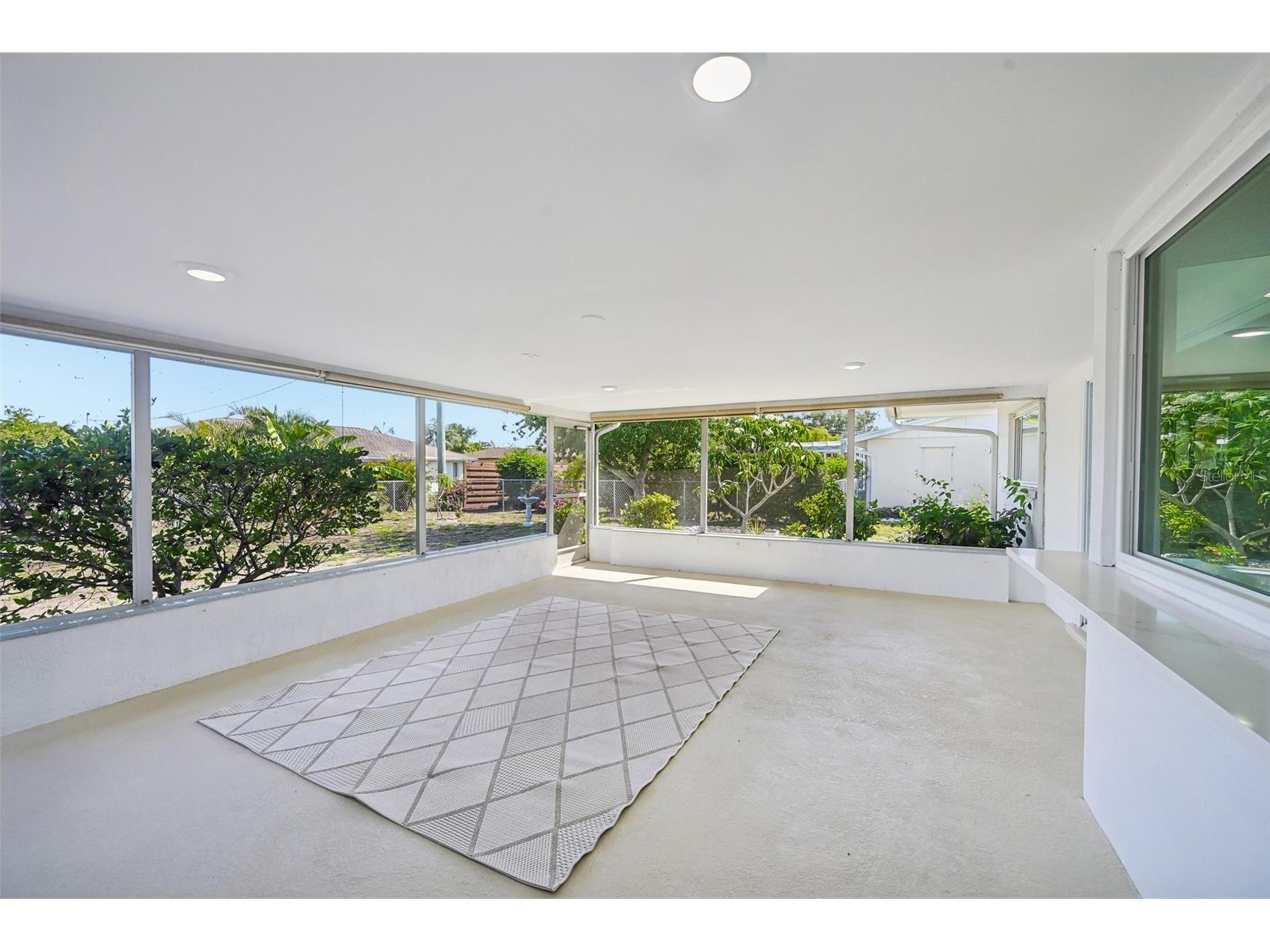 6735 Keystone Drive Sarasota FL 34231 TB8475997 image43