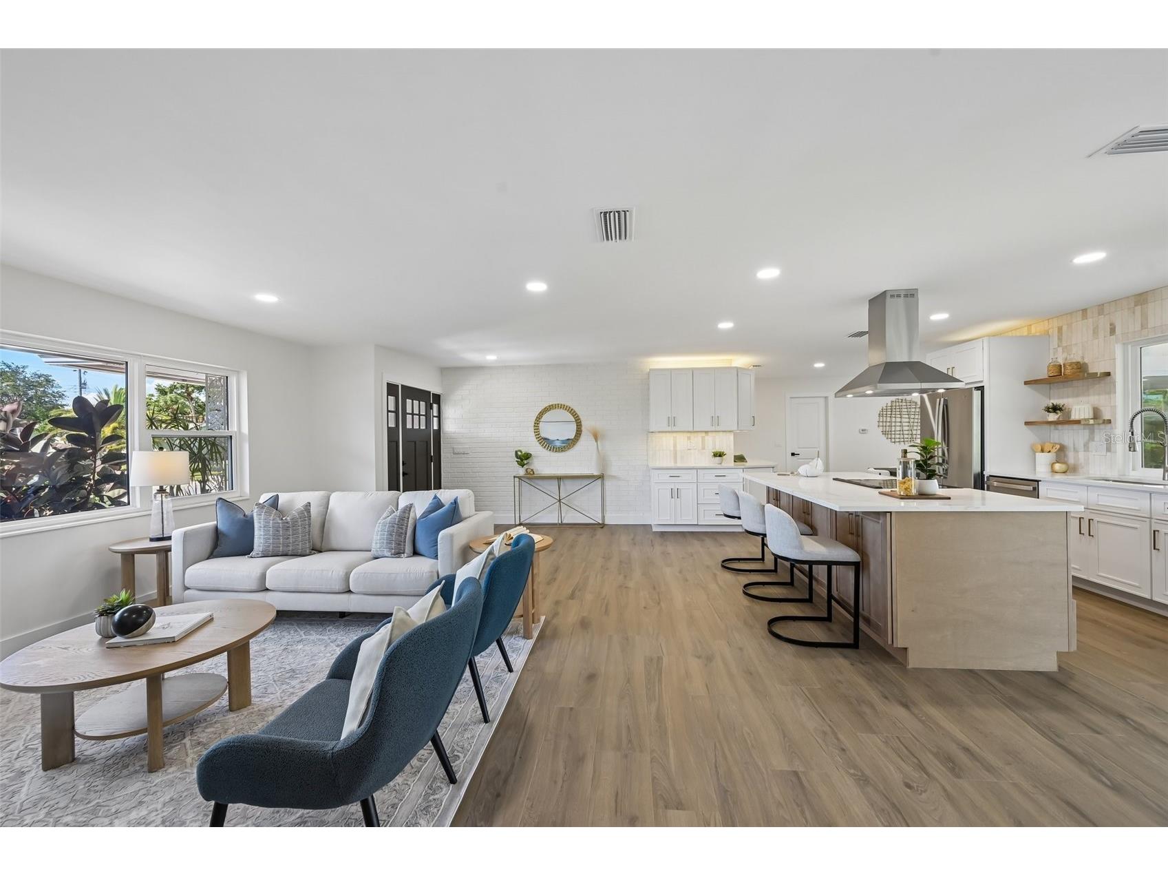 6735 Keystone Drive Sarasota FL 34231 TB8475997 image8