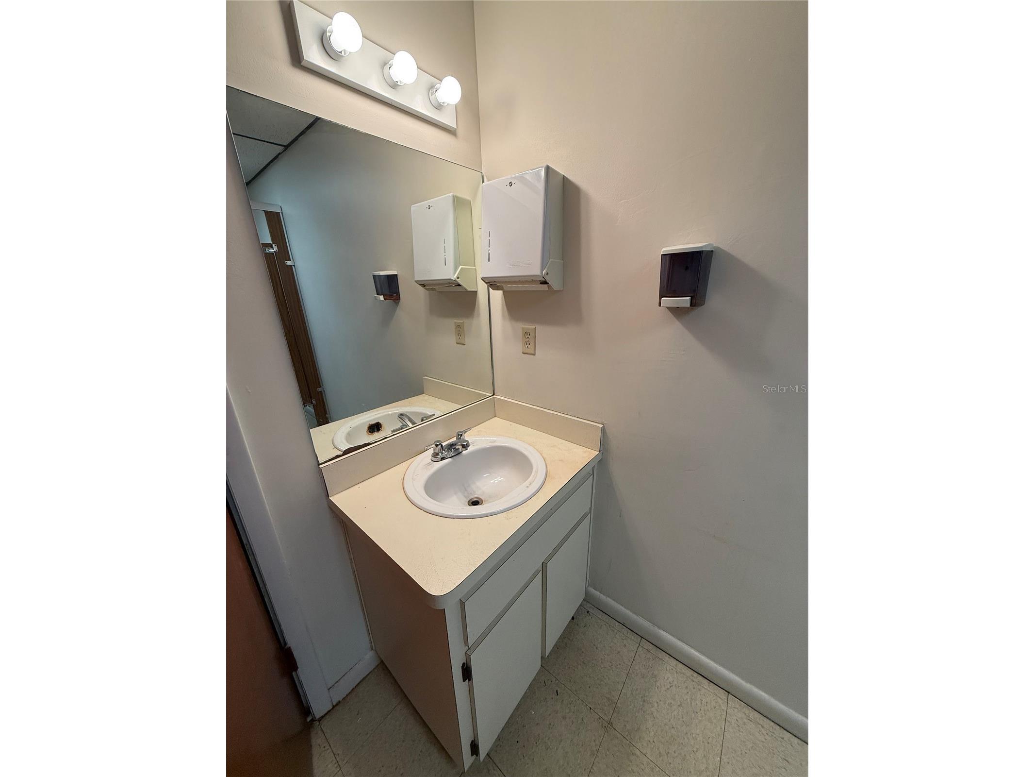 6736 Commerce Avenue Port Richey FL 34668 W7877505 image21