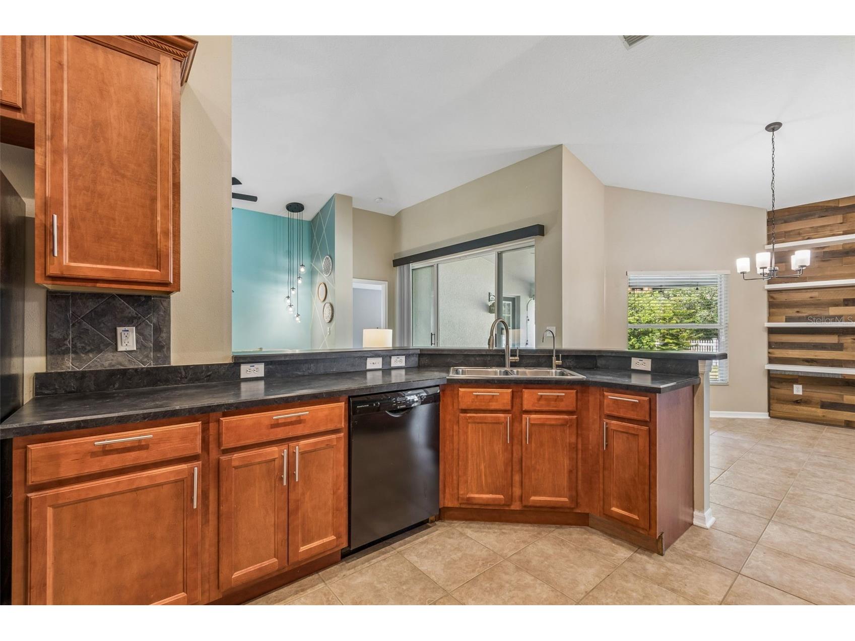 6736 Pine Springs Drive Wesley Chapel FL 33545 TB8505855 image17
