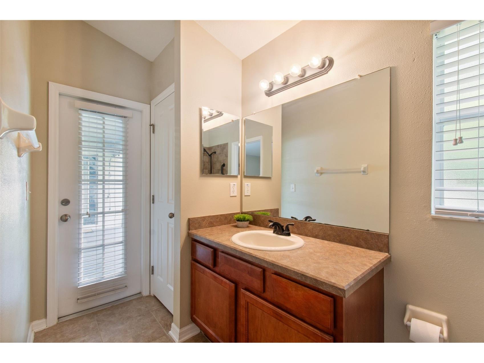 6736 Pine Springs Drive Wesley Chapel FL 33545 TB8505855 image34