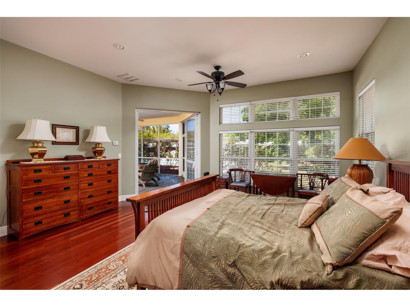 6737 Mango Avenue S Saint Petersburg FL 33707 TB8502015 image16