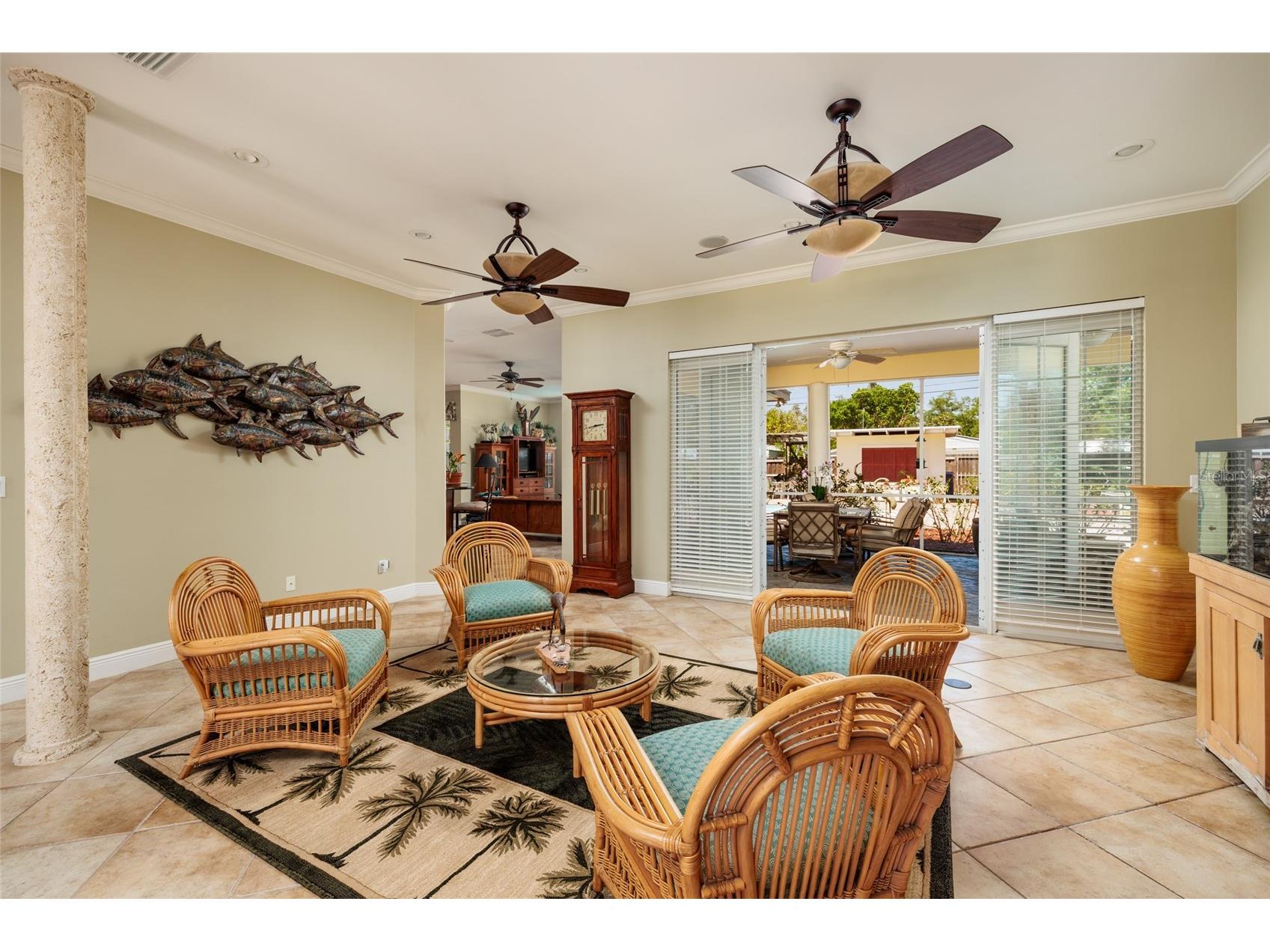 6737 Mango Avenue S Saint Petersburg FL 33707 TB8502015 image9