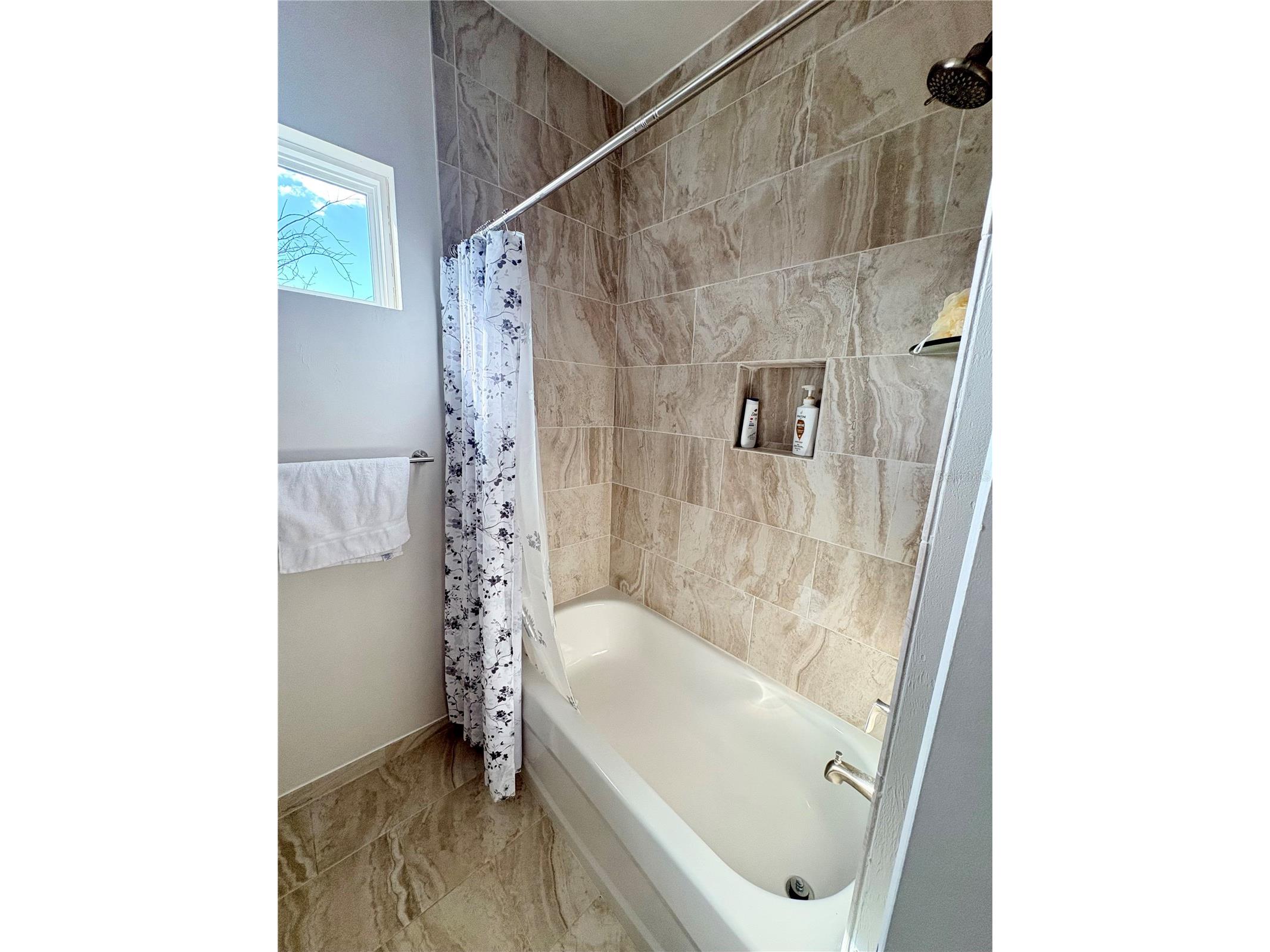 6737 SW 13th Lane Gainesville FL 32607 OM719944 image8