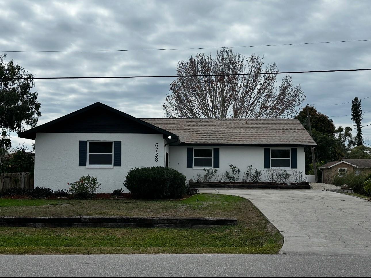 6738 Avenue D Sarasota FL 34231 A4677186 image1