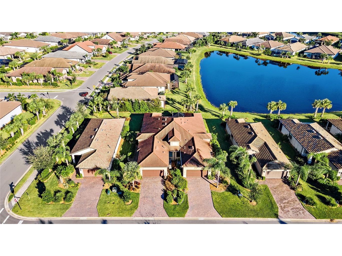 6738 Haverhill Court Lakewood Ranch FL 34202 A4549133 image1