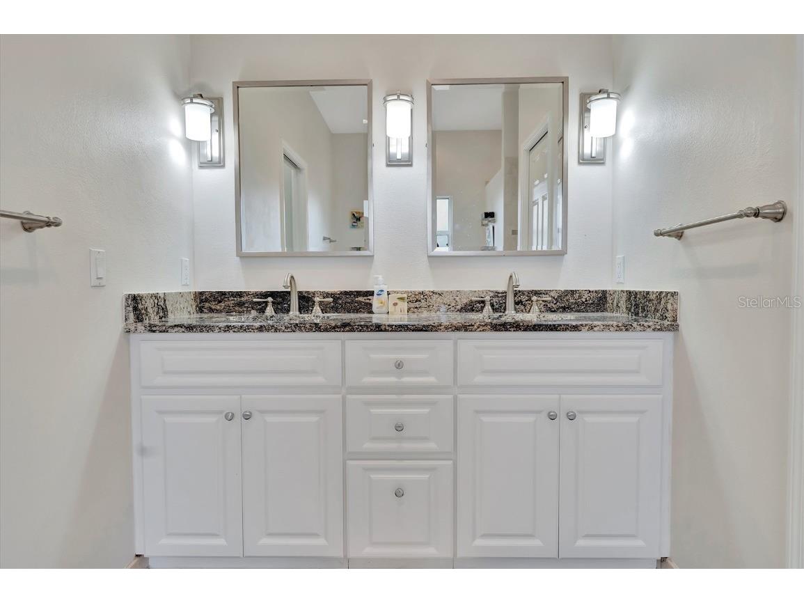 6738 Peach Tree Creek Road Bradenton FL 34203 A4665021 image25